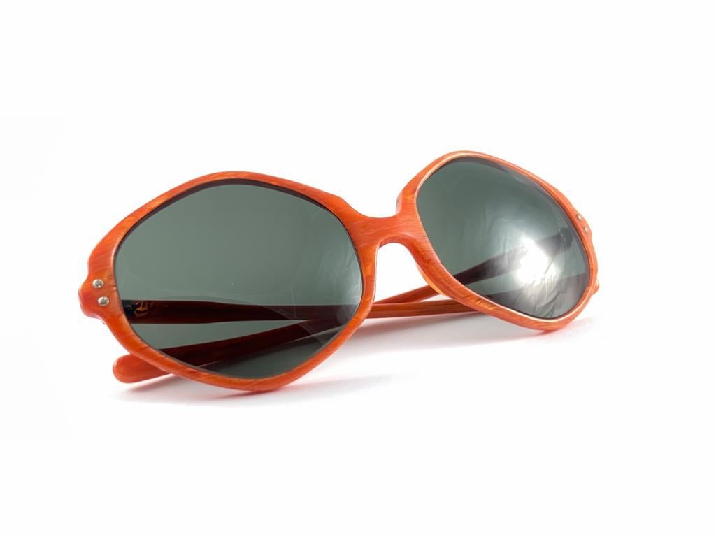 Vintage May Hexagonal Marbled Orange Midcentury Made In Usa 1970'S Sunglasses For Sale 7