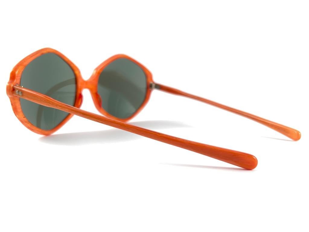 Vintage May Hexagonal Marbled Orange Midcentury Made In Usa 1970'S Sunglasses For Sale 4
