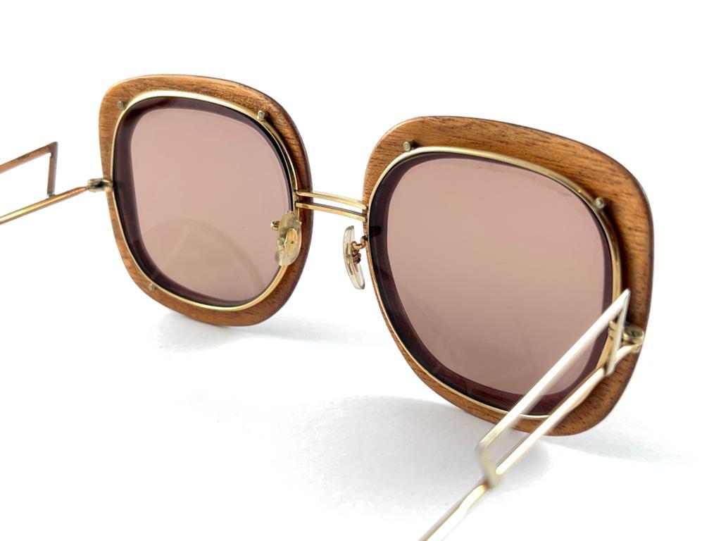 Vintage-Sonnenbrille „ Mai“ aus Holz und Gold, kombiniert, 1980''s, hergestellt in den USA im Angebot 4