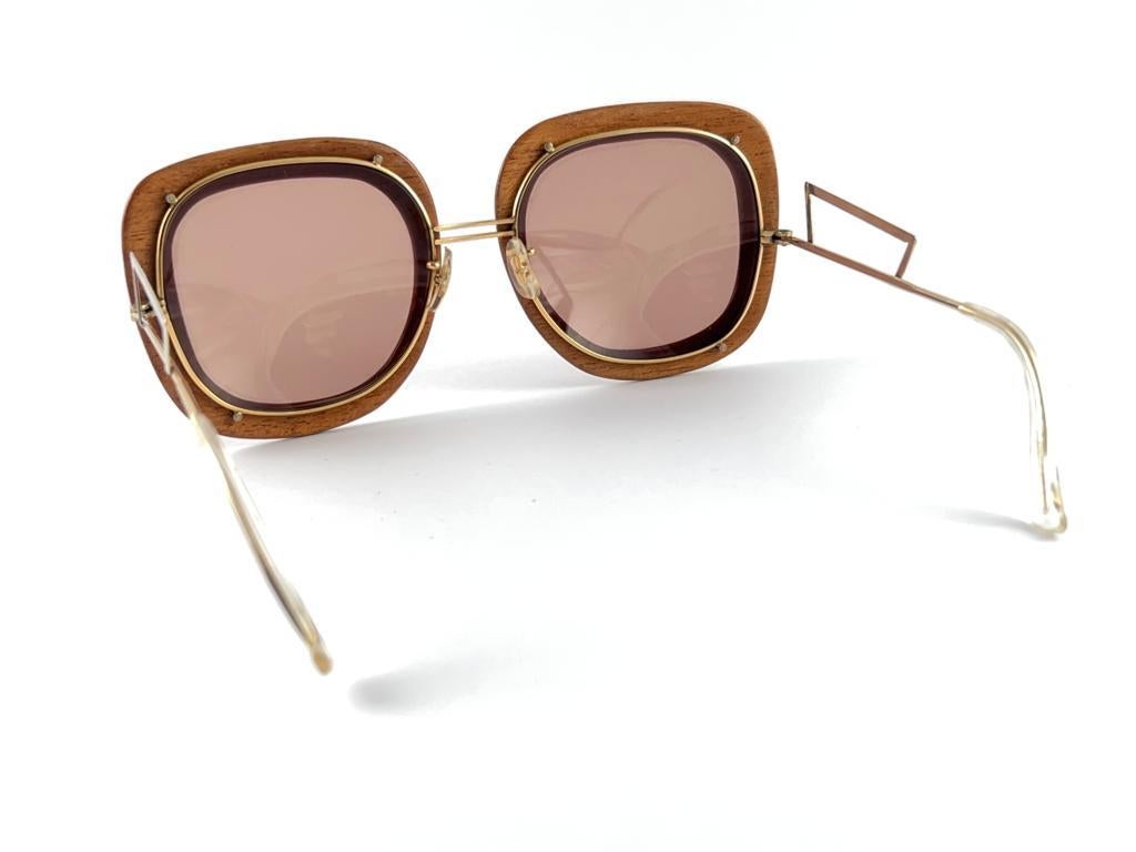 Vintage-Sonnenbrille „ Mai“ aus Holz und Gold, kombiniert, 1980''s, hergestellt in den USA im Angebot 5