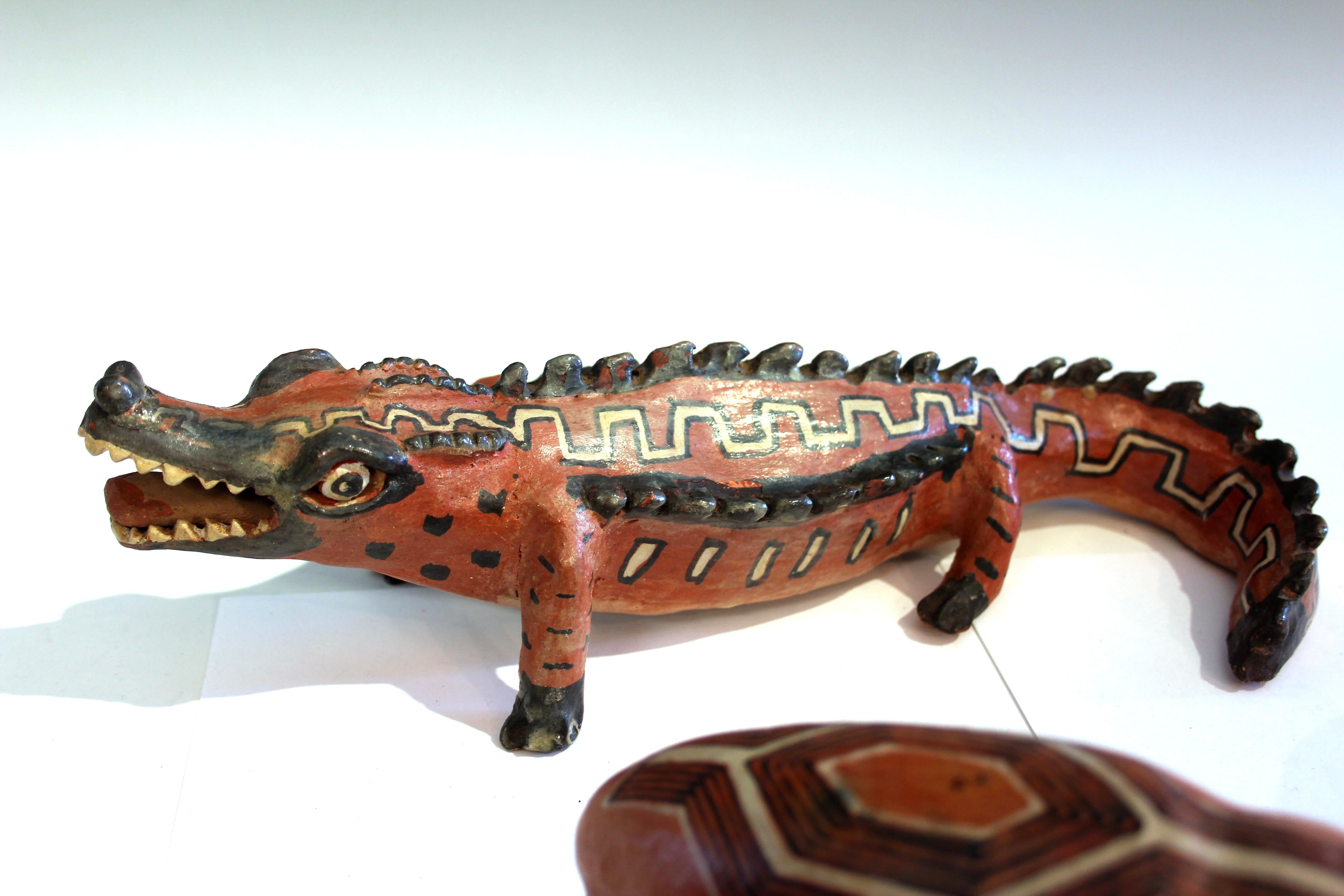 Ensemble de figurines d'animaux en poterie de style mauresque de la forêt mythique 20e siècle en vente 1