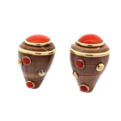 Vintage MAZ Clip Earrings with Coral and Conch Shell in 14K Gold