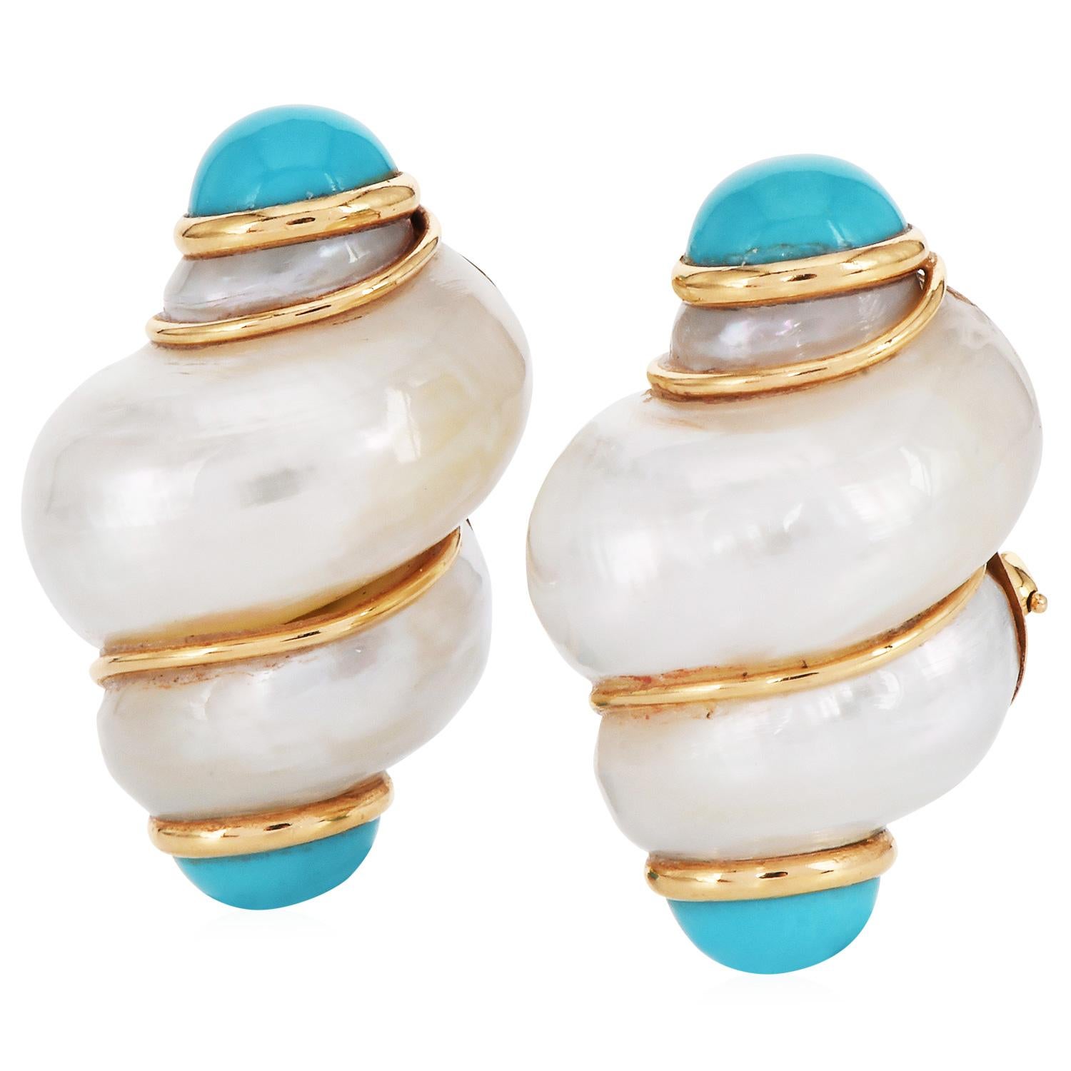 Vintage retro Shell Motif gold rap design clip-on earrings for all sea lovers!

The brand MAZ is characterized by its high-quality shell-style designs.

Crafted in 14 K Yellow gold, displays (4) cabochon oval-cut genuine Turquoise weighing approx.