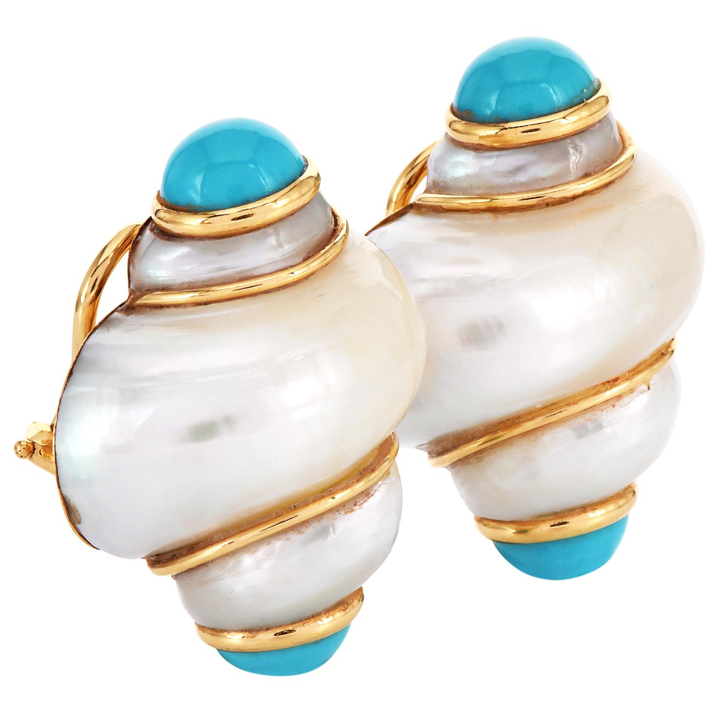 Vintage MAZ Turquoise Shell 14k Gold Clip-On Earrings In Excellent Condition For Sale In Miami, FL