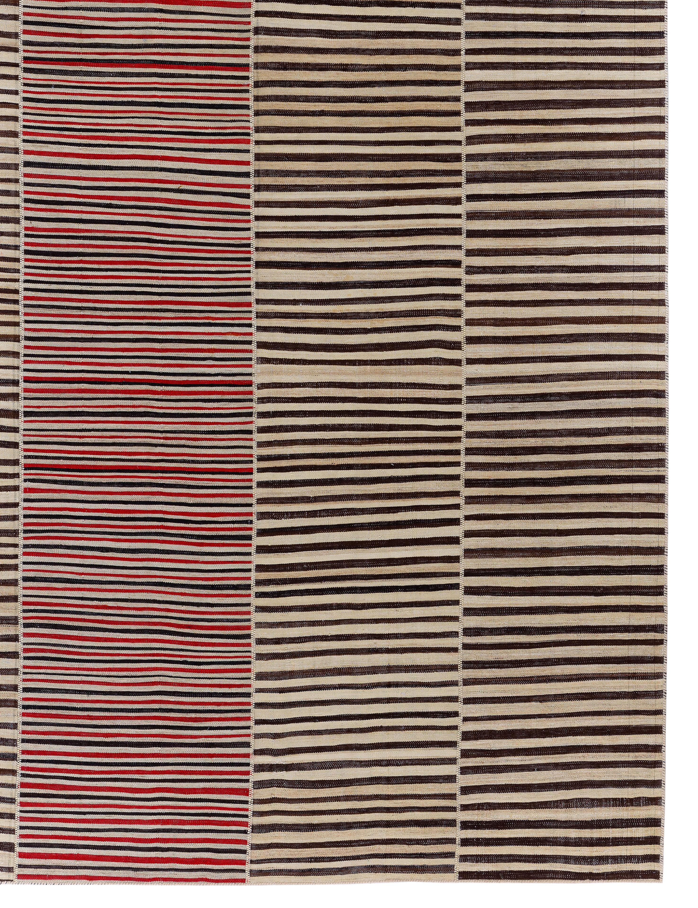 Vintage Mazandaran Flachgewebe - Handgesponnene Wolle, natürlich gefärbt, modern gestreiftes Design im Angebot 2