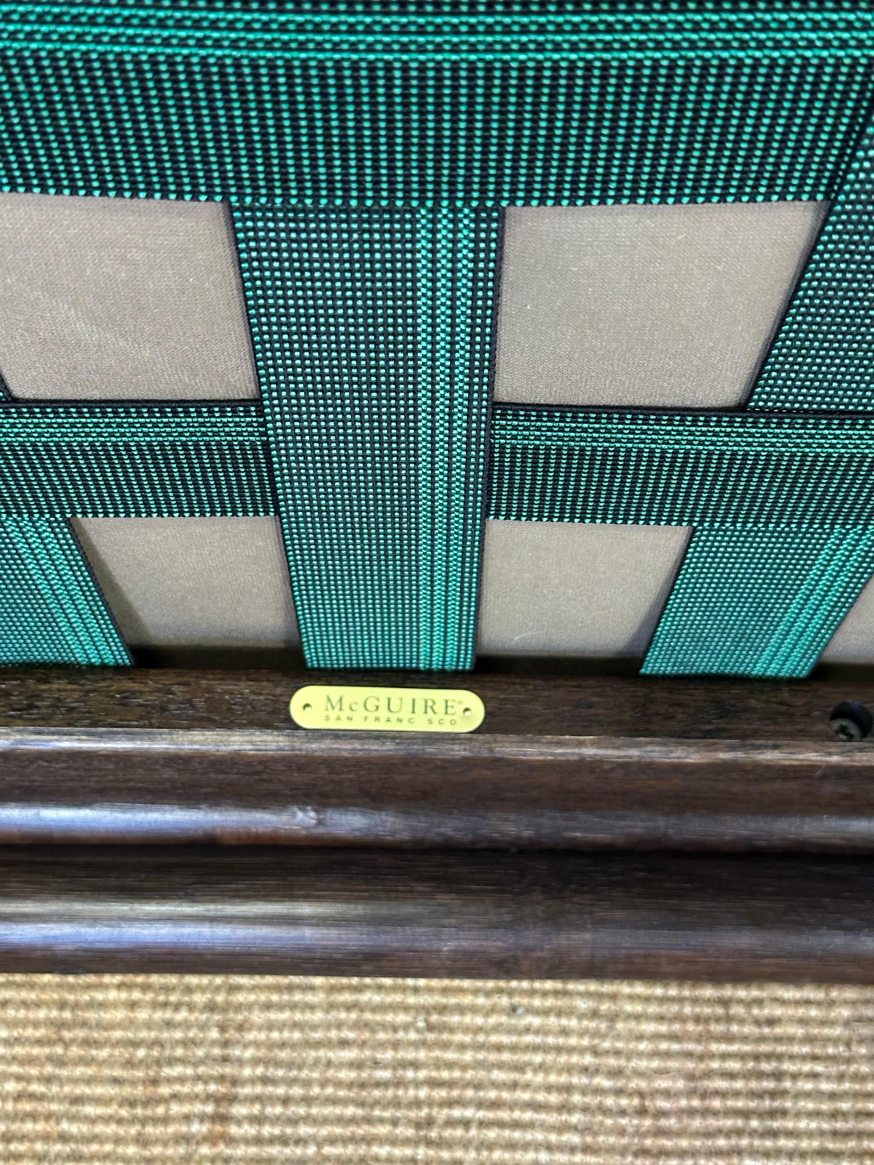 Chaises longues vintage en rotin foncé avec coussins en velours et fleurs de léopard - une paire en vente 14