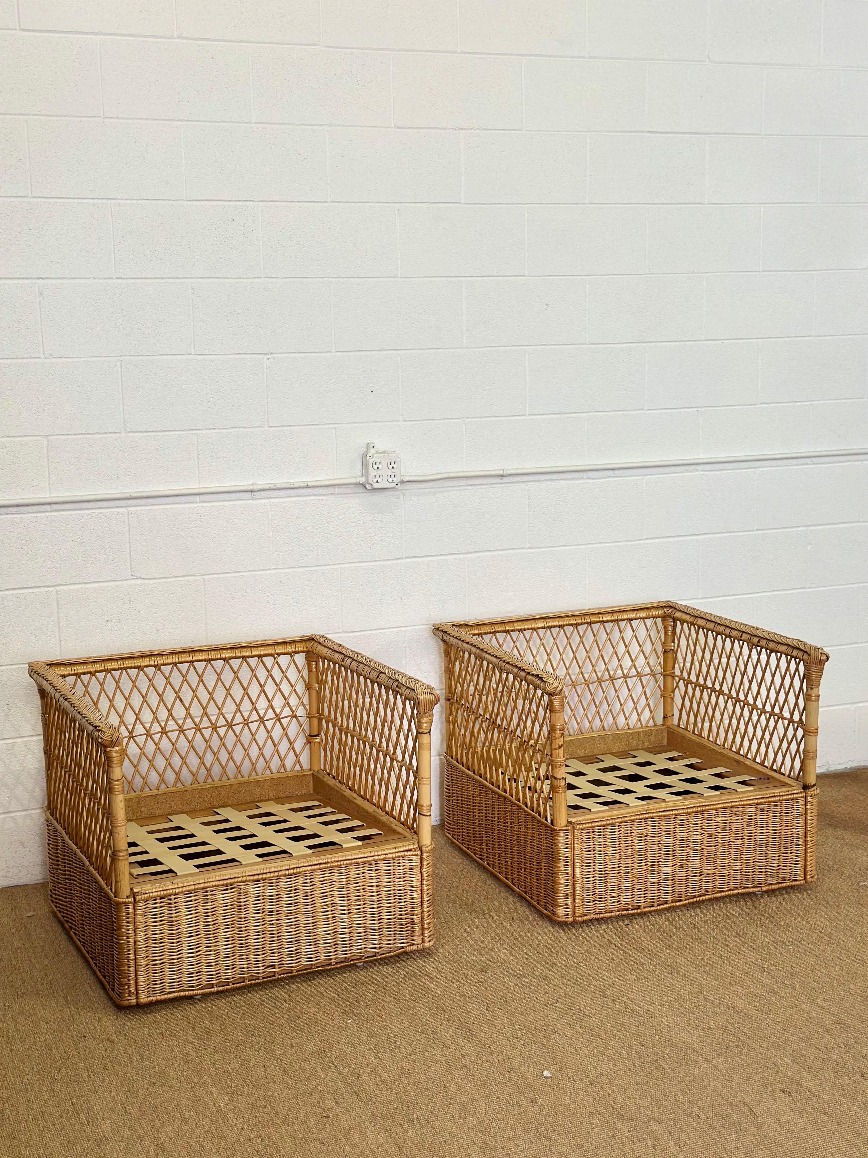 Vintage McGuire Rattan Wicker Case Lounge Chairs & Ottomans - Ein Satz von 4 (20. Jahrhundert) im Angebot