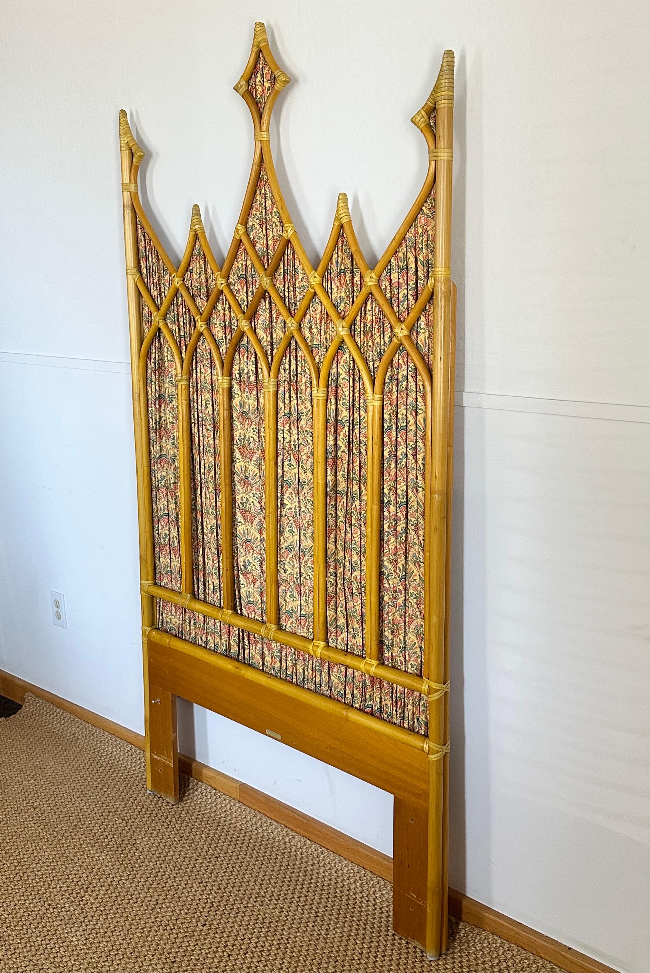 Fin du 20e siècle Vintage McGuire Twin Headboards Bamboo and Rawhide Headboards - A Pair en vente