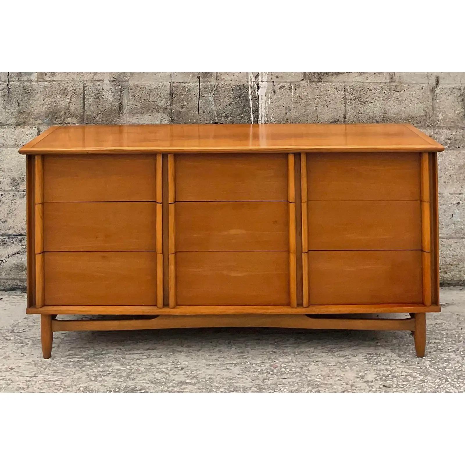 North American Vintage MCM 9 Drawer Dresser