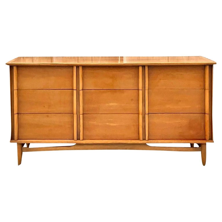 Vintage MCM 9 Drawer Dresser at 1stDibs