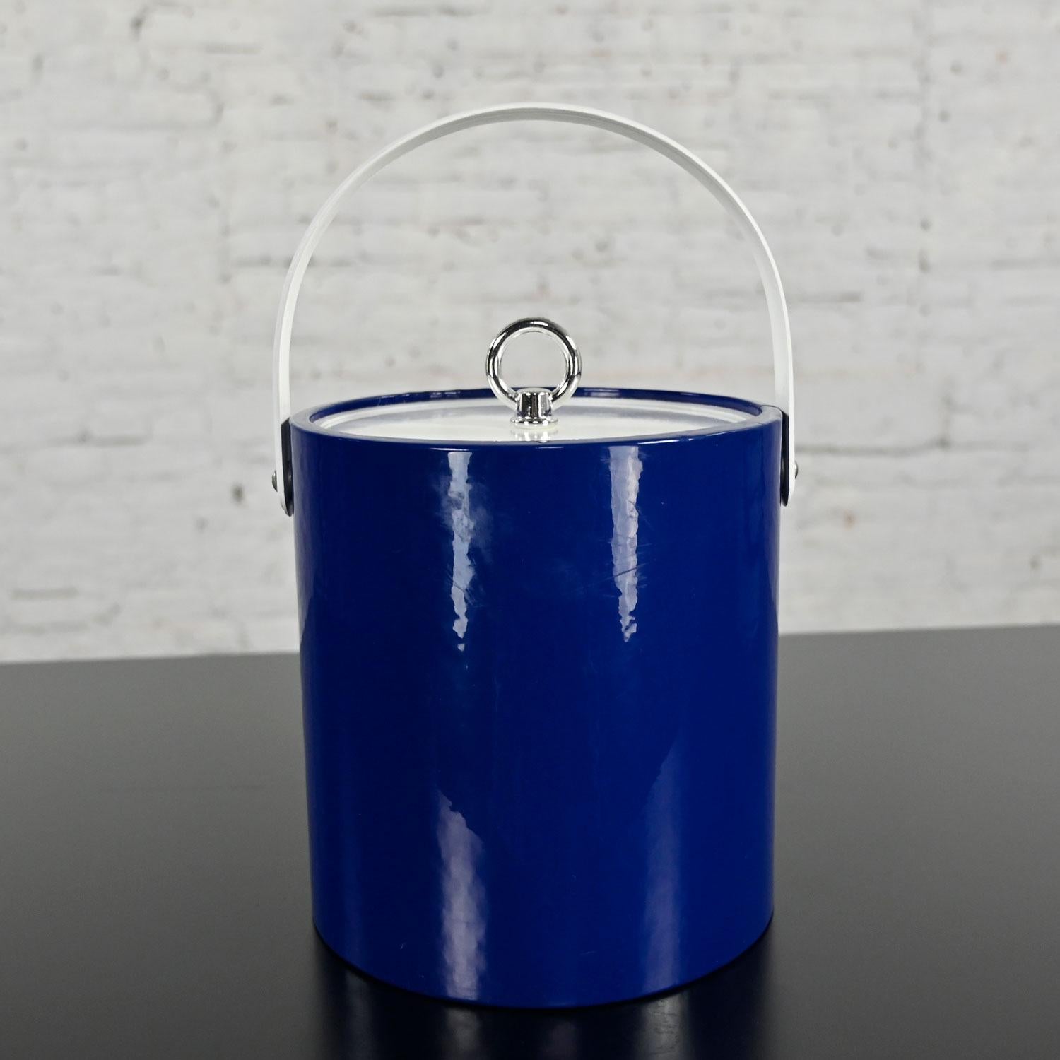 20th Century Vintage MCM Blue Ice Bucket by Morgan & Company Bucket Brigade For Sale