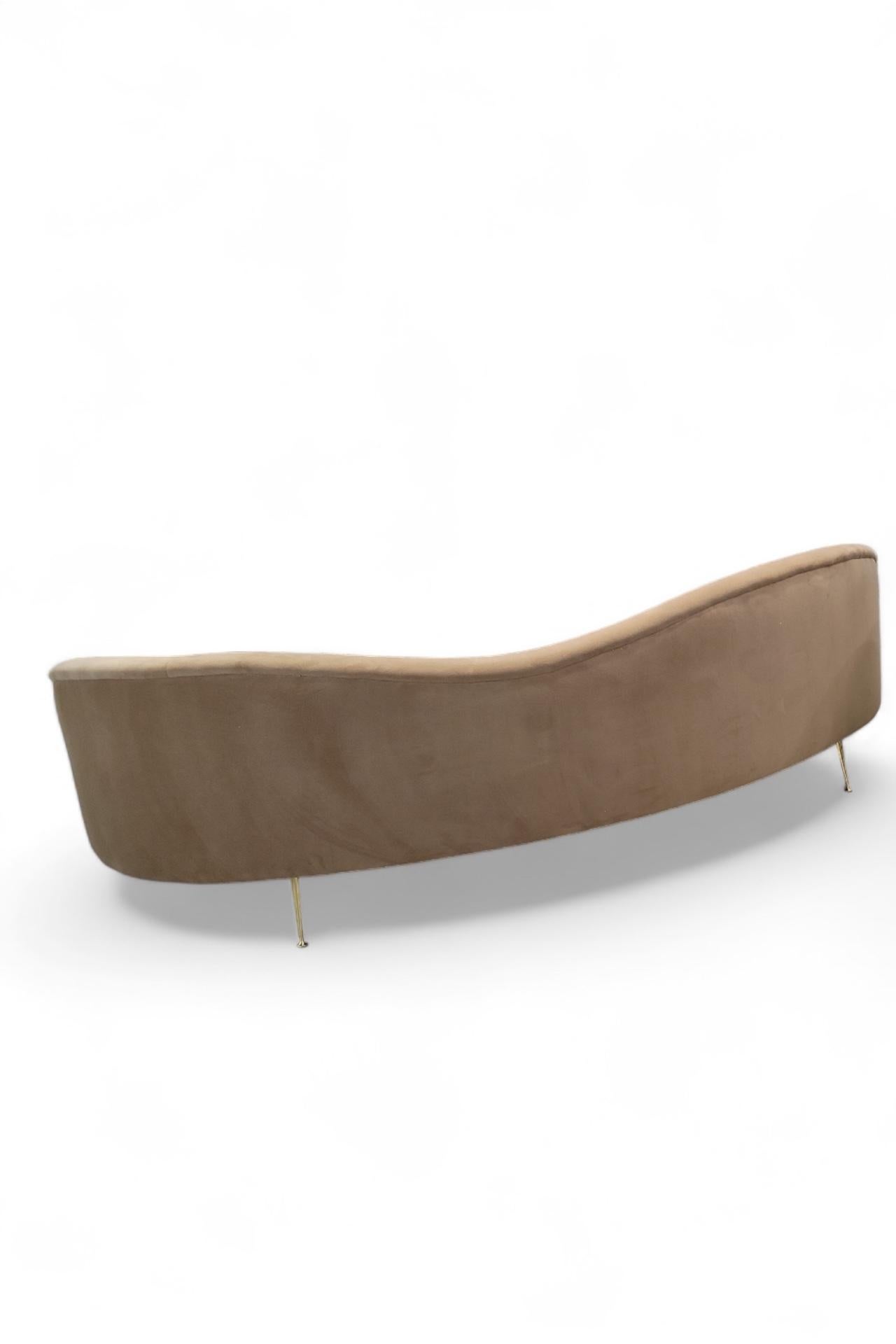 Metallo Divano italiano curvo in stile MCM Bruno Munari d'epoca, appena rivestito in legno in vendita
