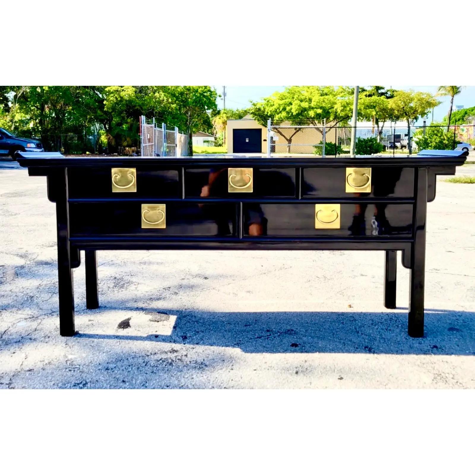 Vintage MCM Century Black Lacquered Pagoda Credenza In Good Condition In west palm beach, FL