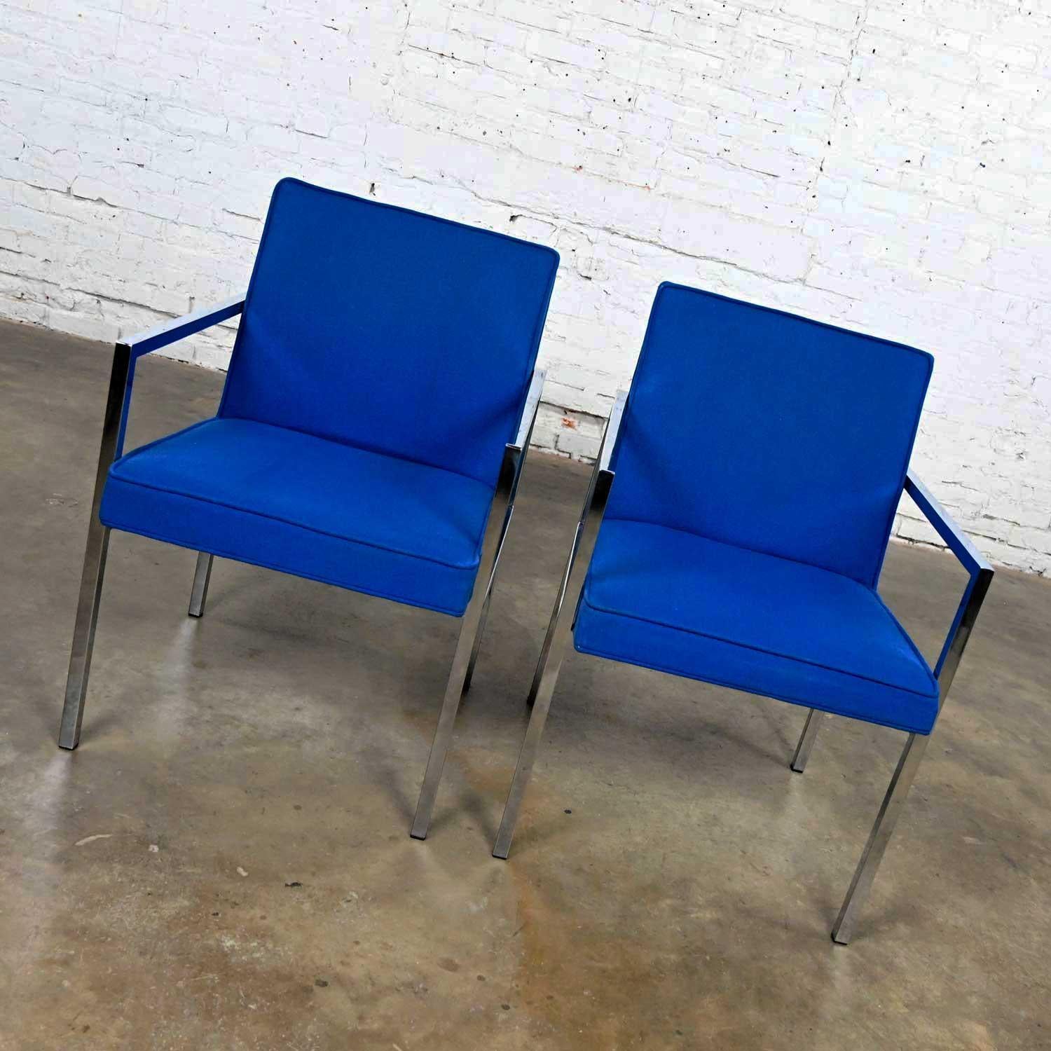 Fauteuils vintage MCM chromés et tissu bleu royal par Hibriten Chair Company Bon état - En vente à Topeka, KS