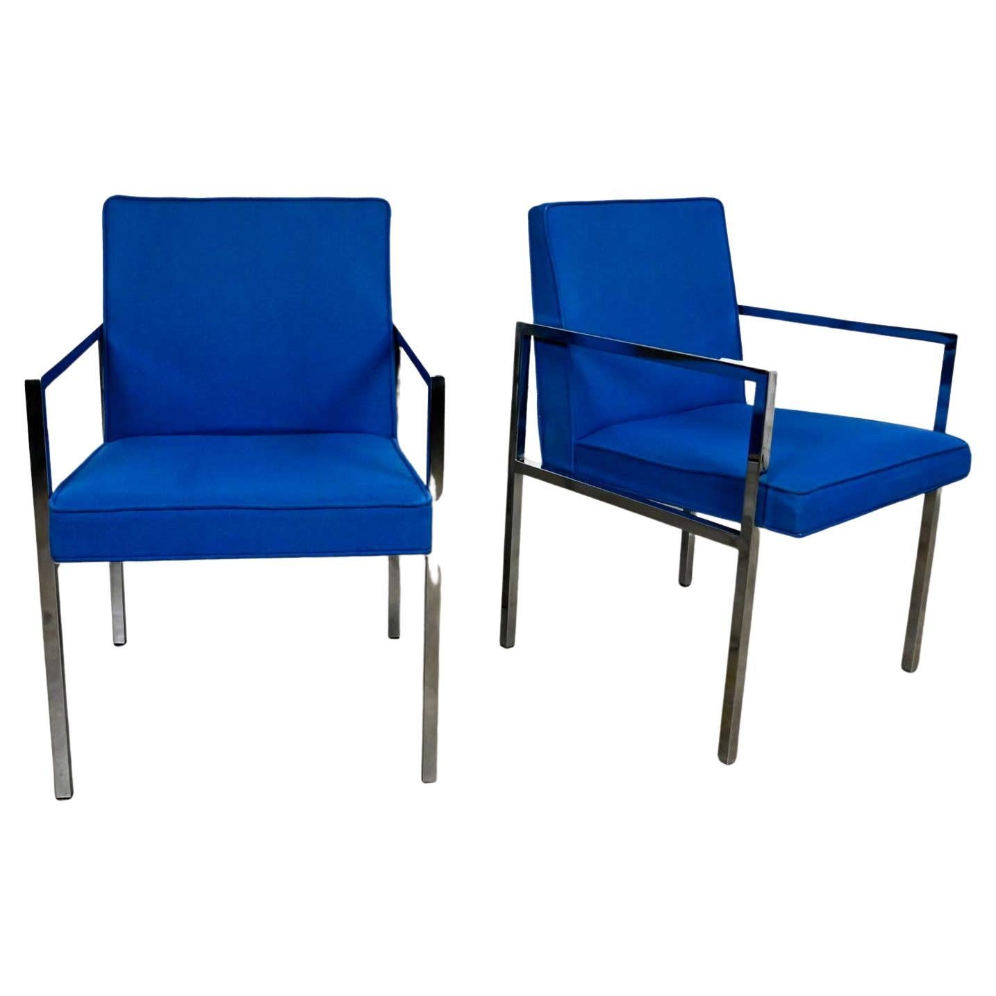 Fauteuils vintage MCM chromés et tissu bleu royal par Hibriten Chair Company en vente