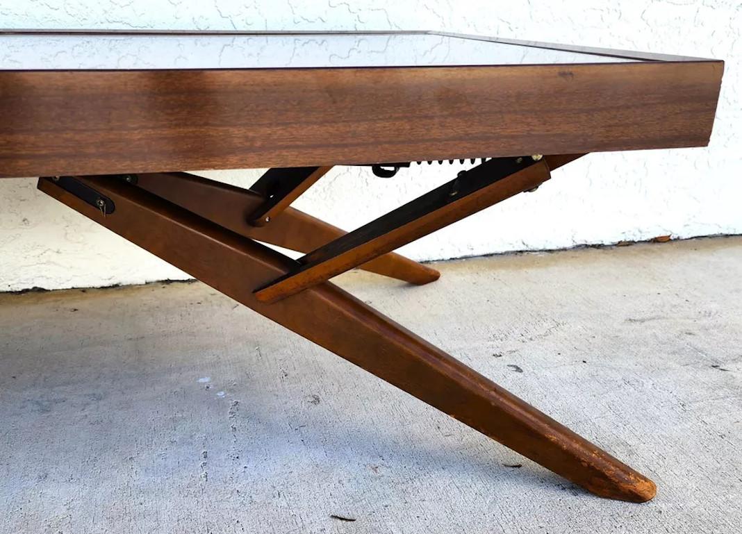 Table basse vintage MCM convertie en table à manger par CASTRO CONVERTIBLE Bon état - En vente à Lake Worth, FL