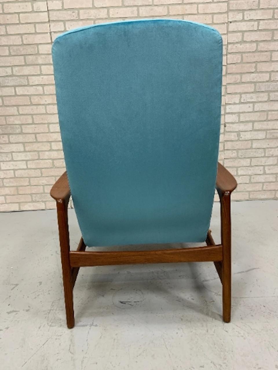 XX secolo Sedia e ottomana d'epoca MCM Danish Folke Ohlsson for DUX Style Upholstering appena rivestita in vendita