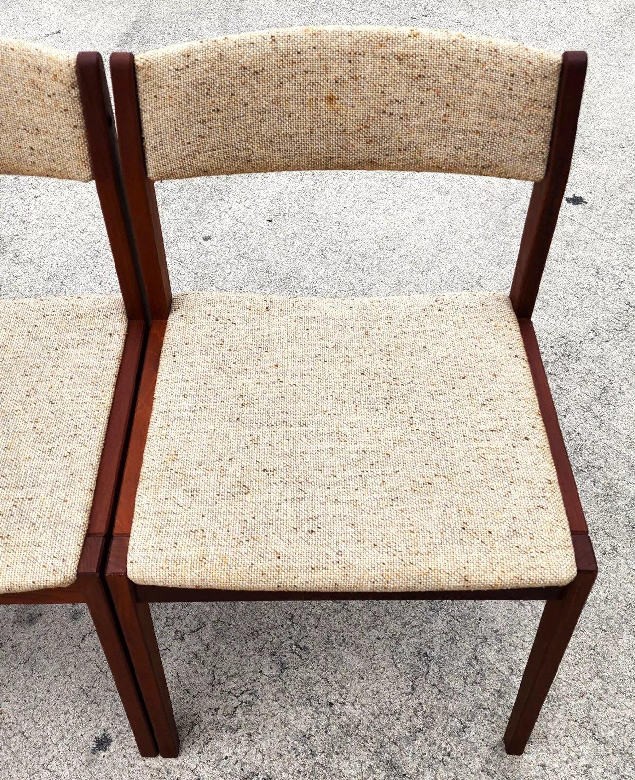 Mid-Century Modern Vintage MCM Dining Chairs by Tarm Stole Mobelfabrik Set of 4 For Sale