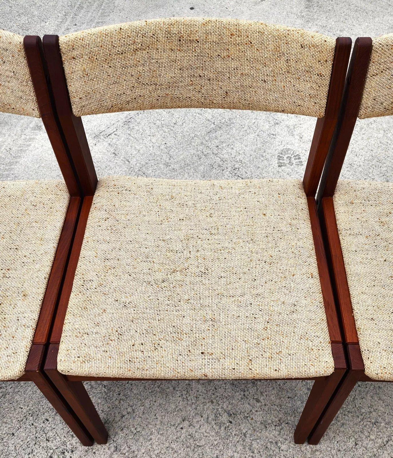 Vintage MCM Dining Chairs by Tarm Stole Mobelfabrik Set of 4 In Good Condition For Sale In Lake Worth, FL