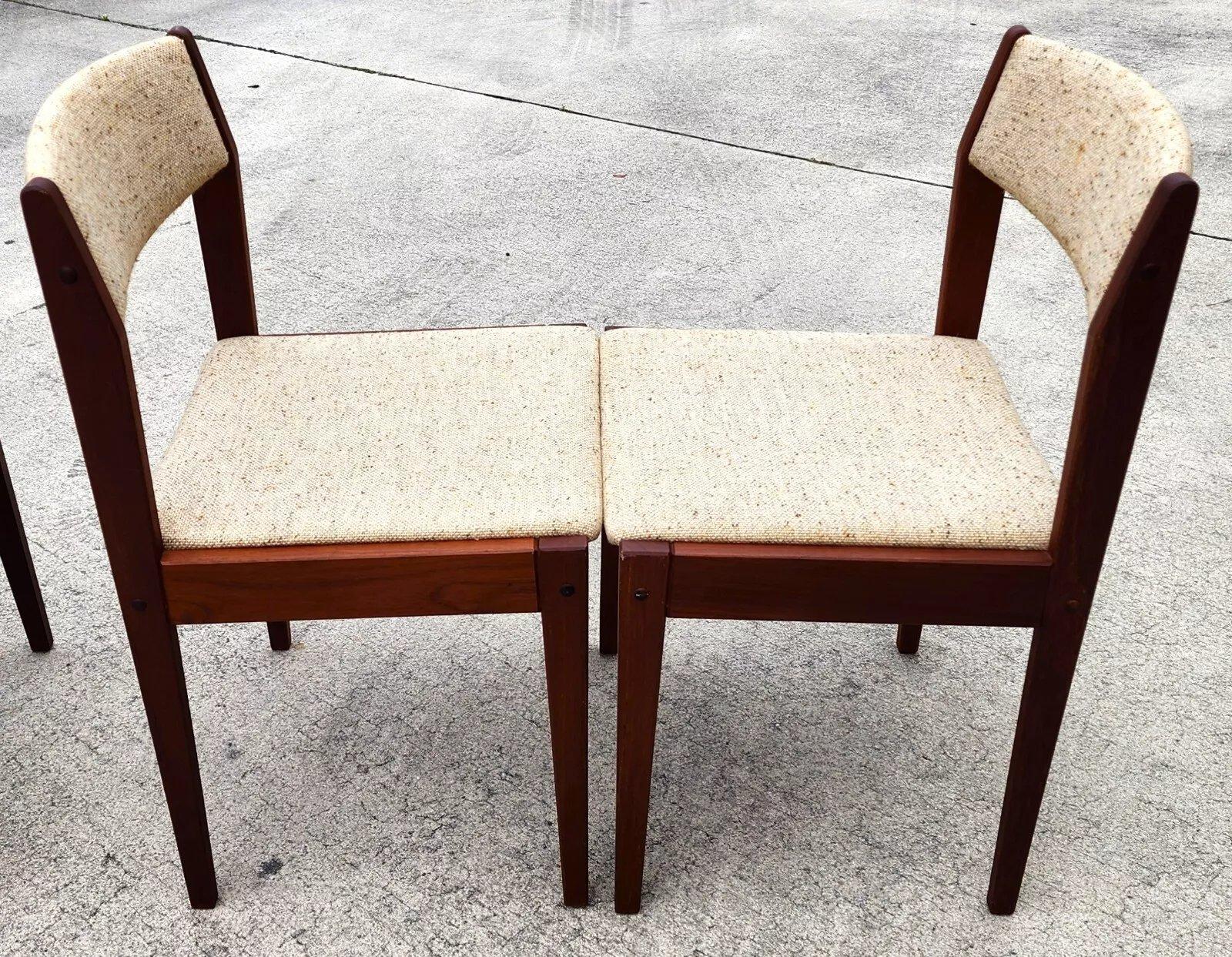 Vintage MCM Dining Chairs by Tarm Stole Mobelfabrik Set of 4 For Sale 2