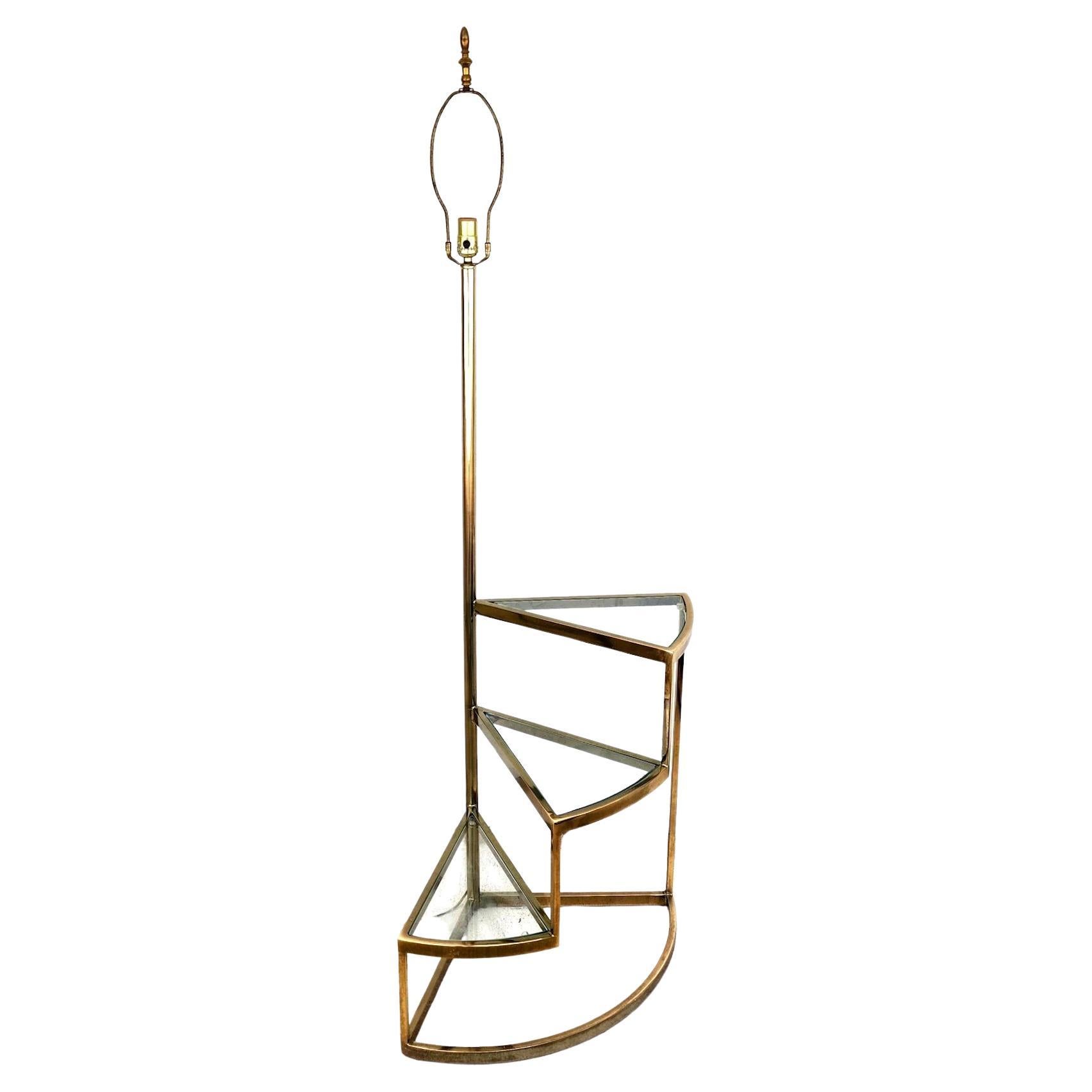 Lampada da terra MCM vintage a 3 livelli in ottone e vetro in vendita