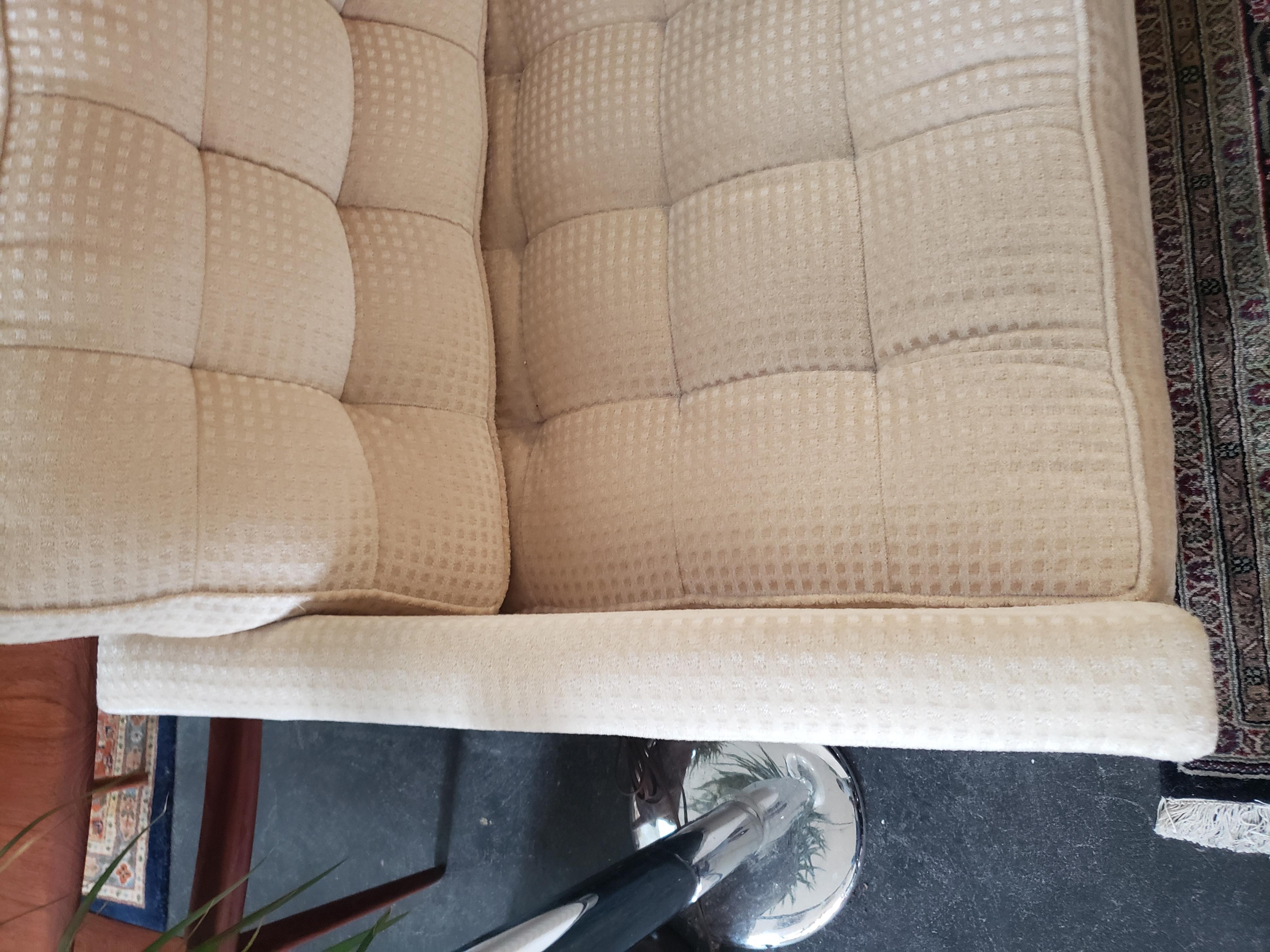 knoll sofa vintage