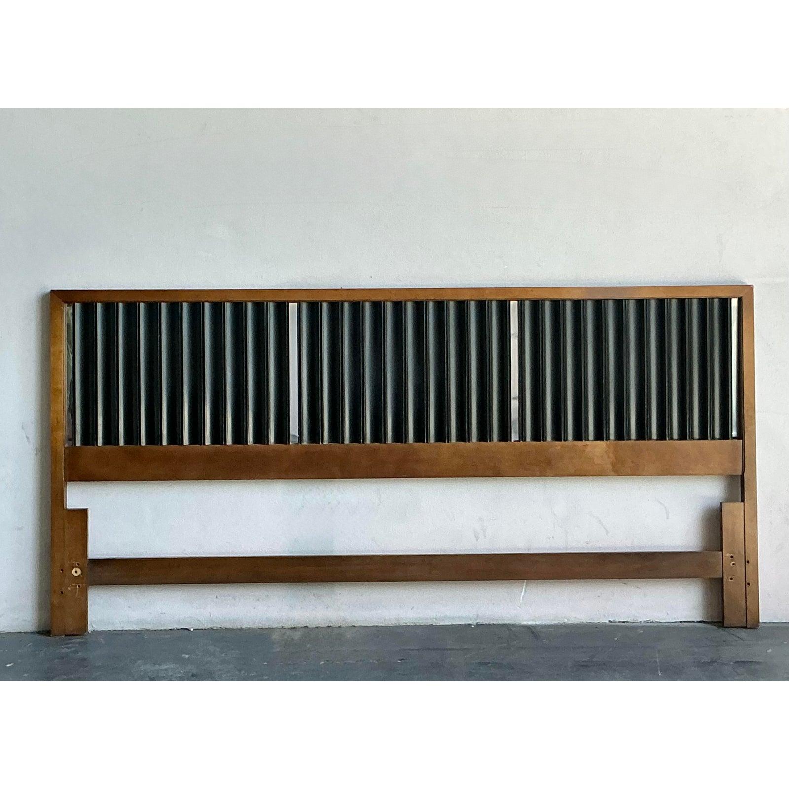 Minimalismo Testata King scanalata in ebano di MCM Founders d'epoca in vendita