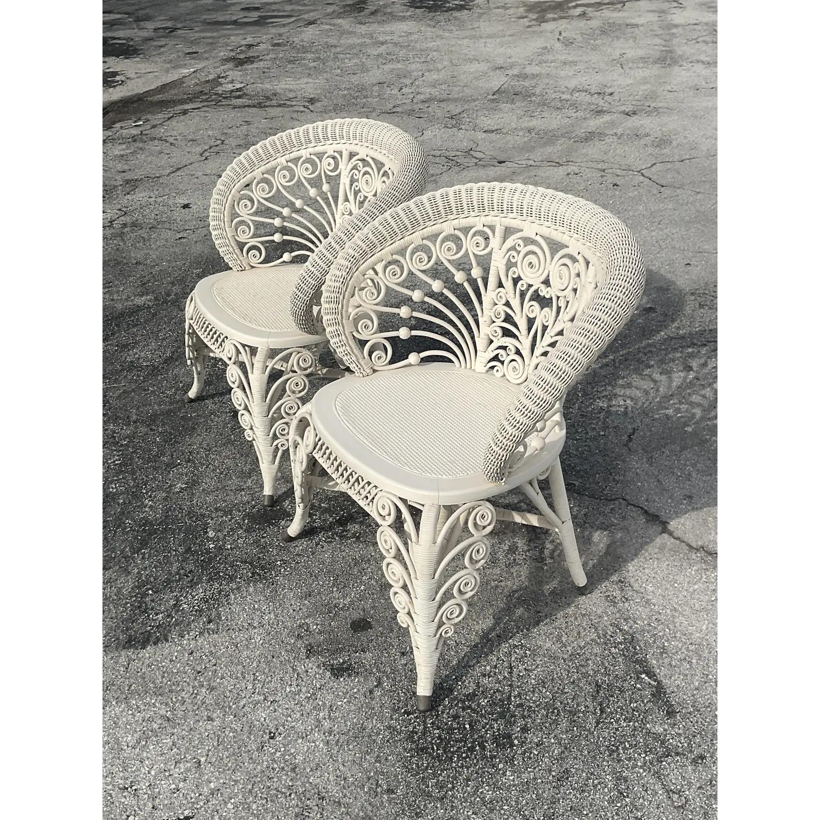 Vintage MCM Heywood Wakefield Fiddle-Roe Rattan Chairs, Pair In Good Condition In west palm beach, FL