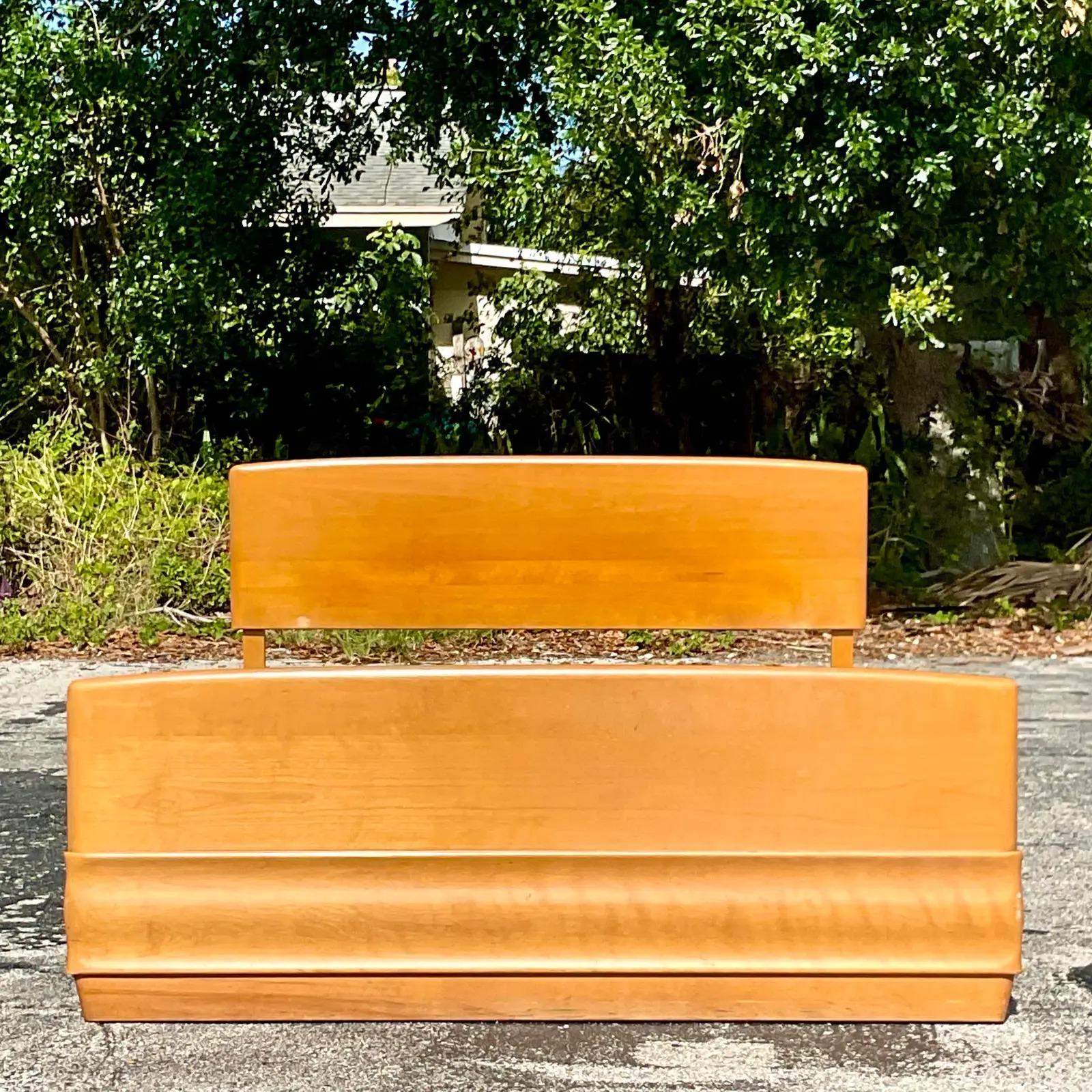 Vintage MCM Heywood Wakefield Queen Bed Frame In Good Condition In West Palm Beach, FL