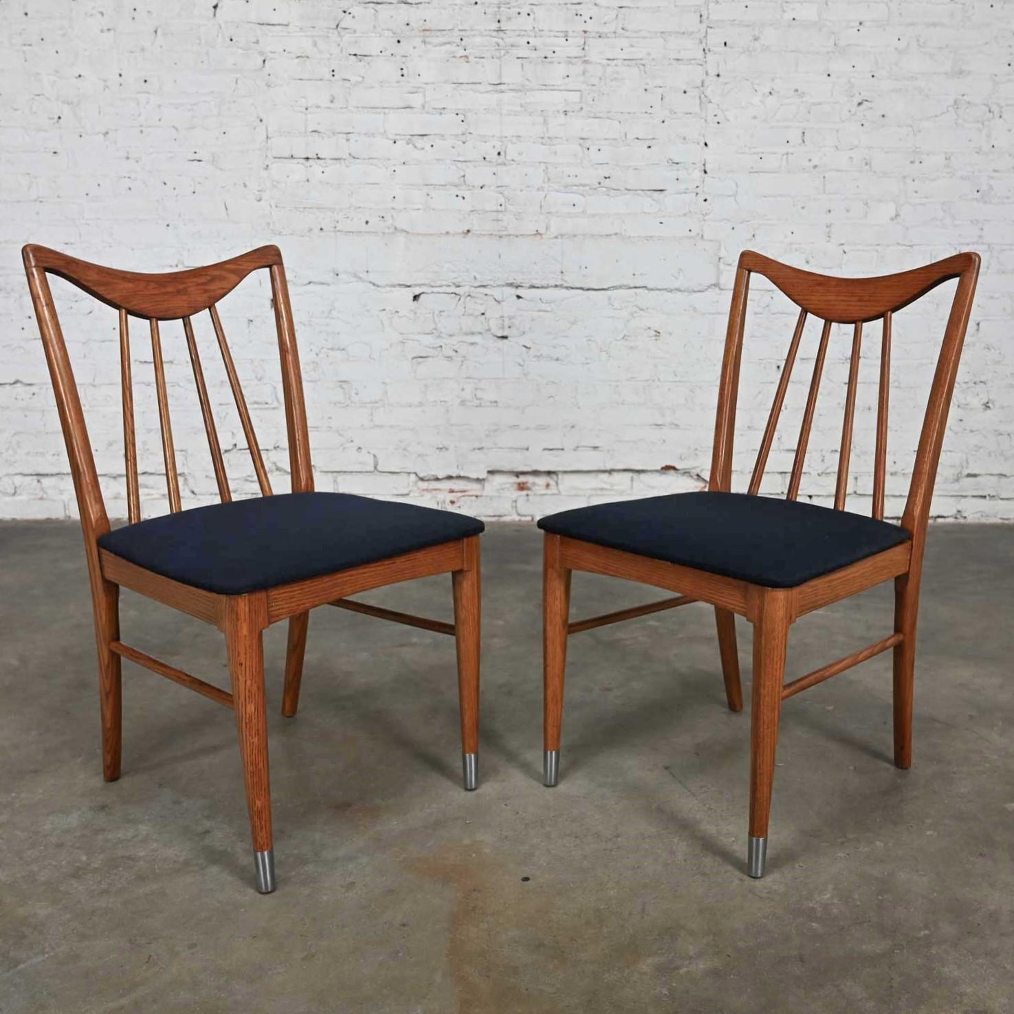 Vintage MCM Keller Furniture Oak Valkerie ii Dining Chairs by Edmond J Spence For Sale 6