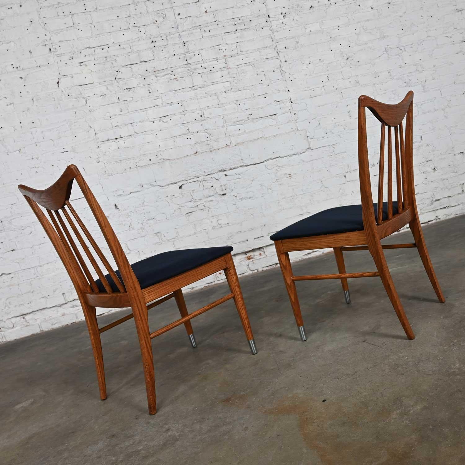 20th Century Vintage MCM Keller Furniture Oak Valkerie ii Dining Chairs by Edmond J Spence For Sale