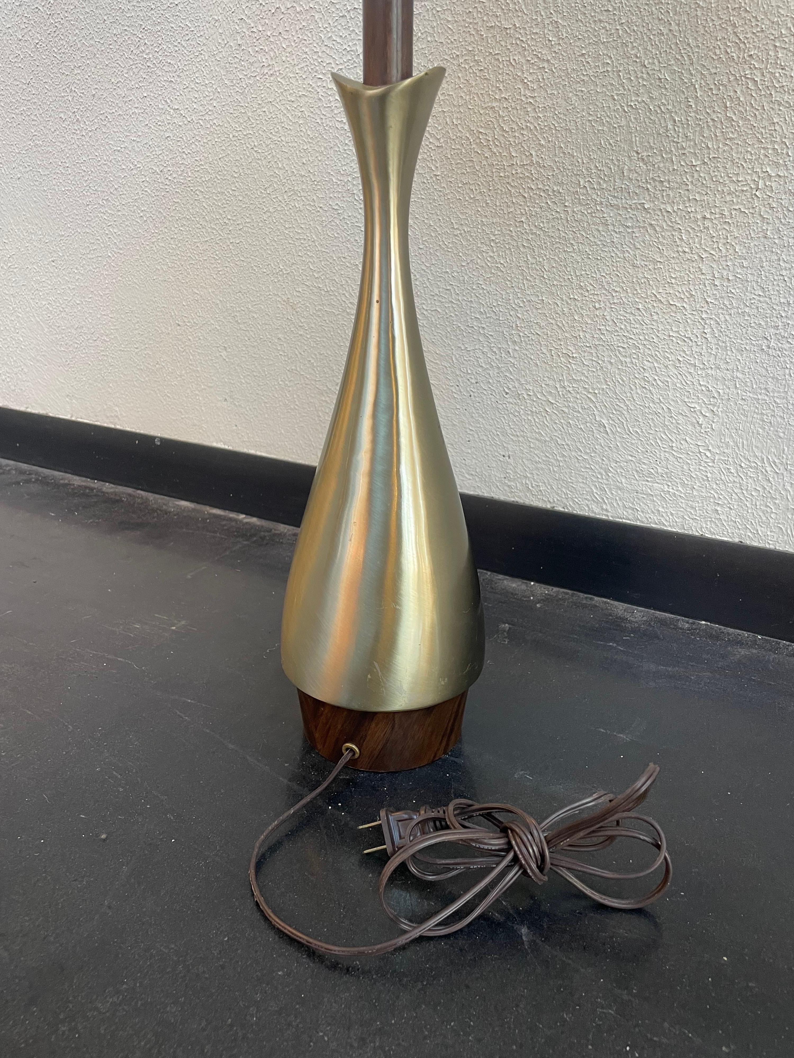 Mid-Century Modern Vintage MCM Laurel for Tony Paul Lamps, a Pair