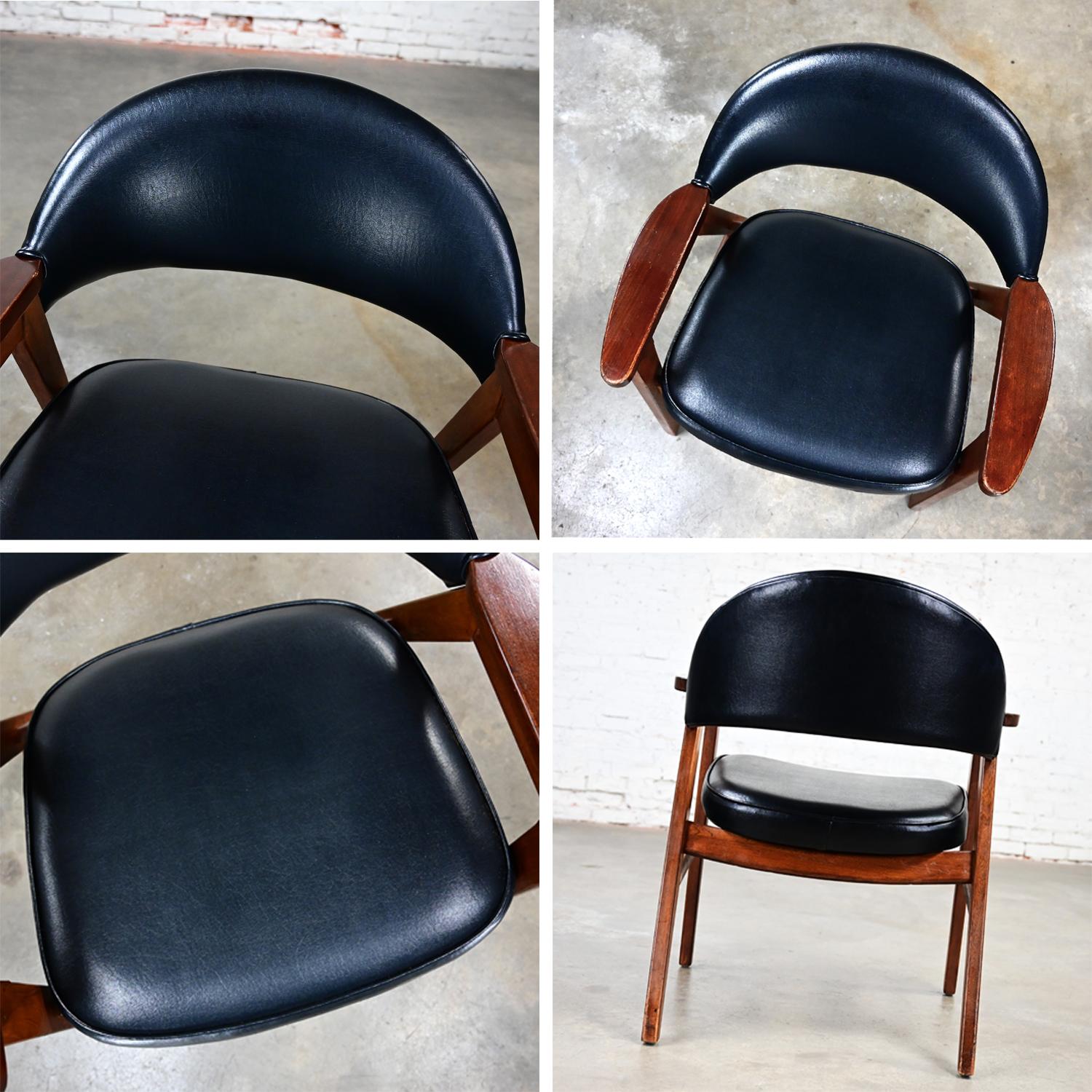 Vintage MCM Madison Furniture Single Oak Armchair Oak Frame & Black Vinyl For Sale 6