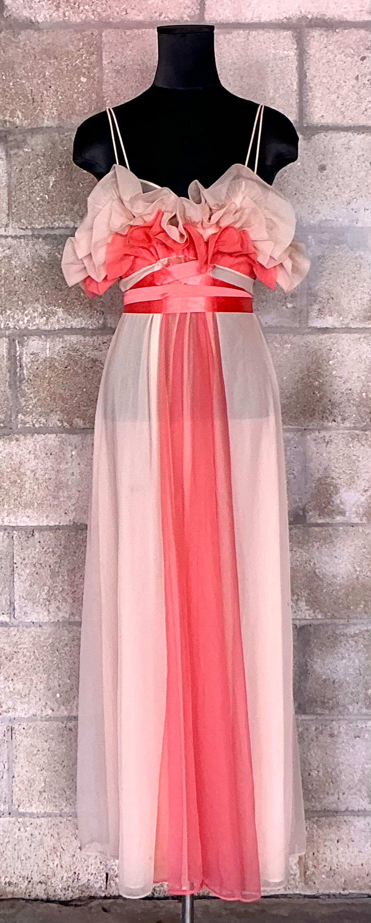 Vintage MCM Ruffle Nightgown In Good Condition For Sale In Lake Worth Beach, FL