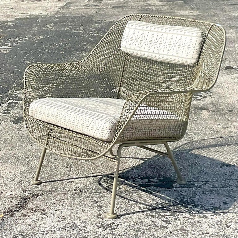 Mid-Century Modern Vintage MCM Russell Woodard “Sculptura” Arm Chair For Sale