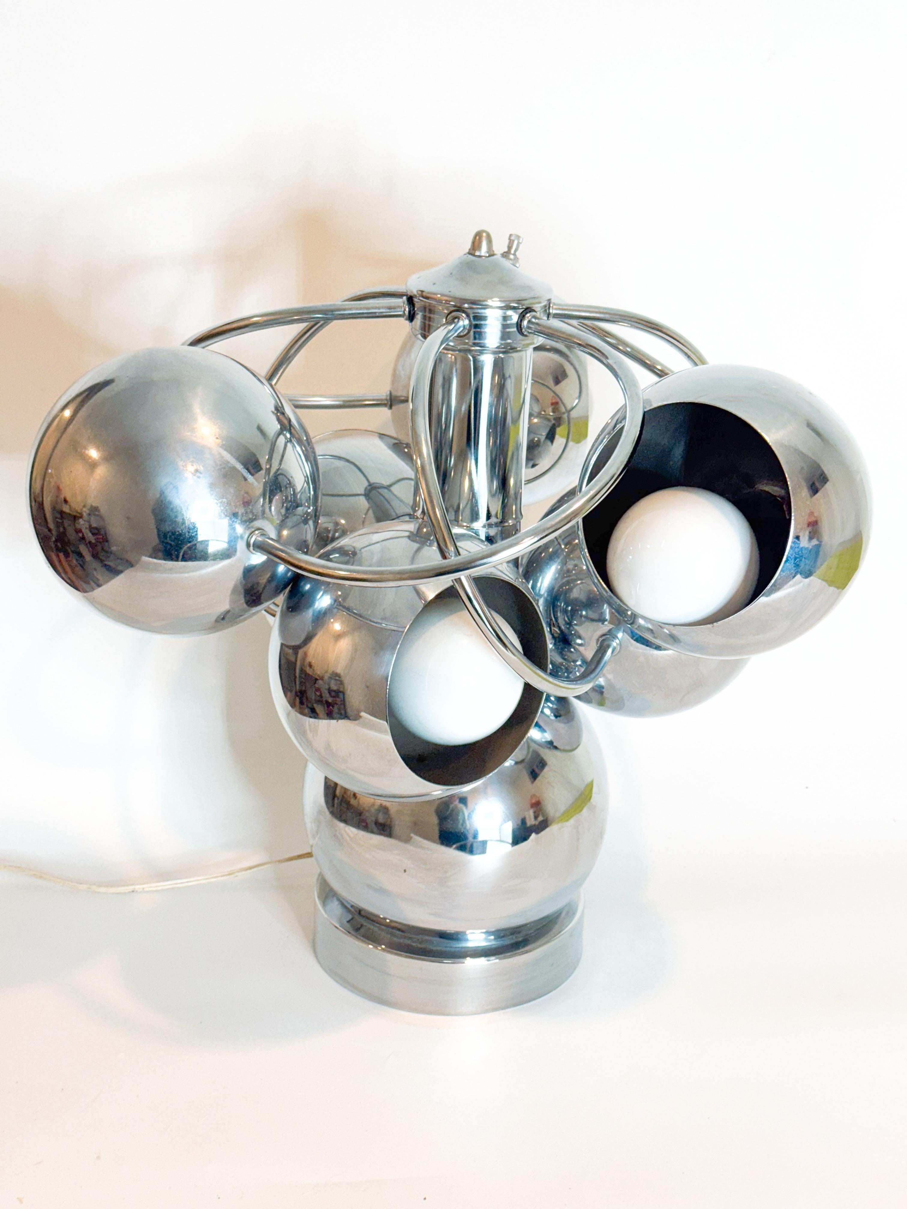 Vintage MCM Space Age Chrome Lamp with 6 Eyeball Orbs, 3 Light Settings For Sale 6