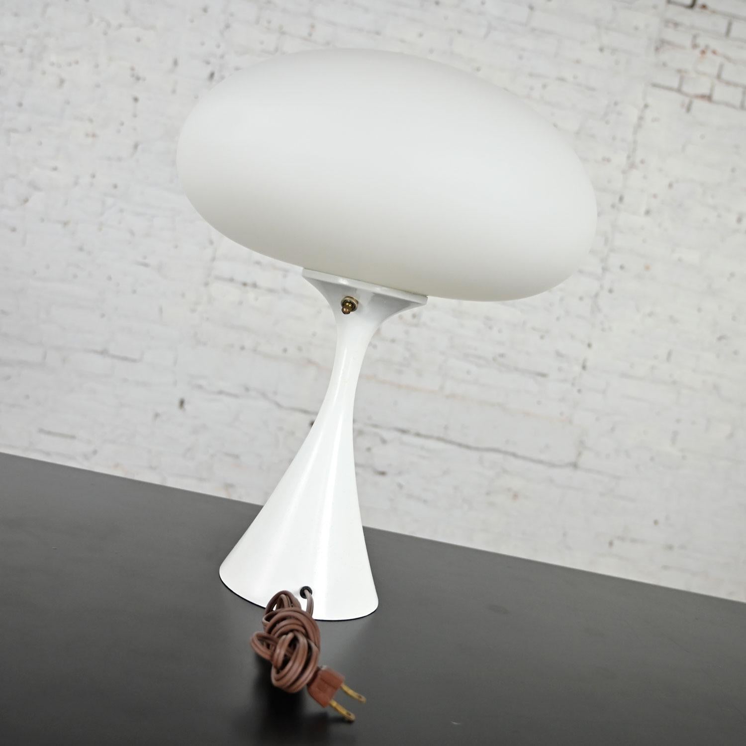 laurel mushroom lamp