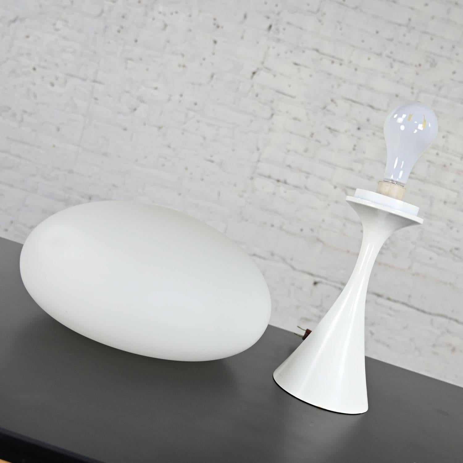 Mid-Century Modern Vintage MCM Table Lamp with Frosted White Glass Mushroom Shade by Laurel Lamp Co