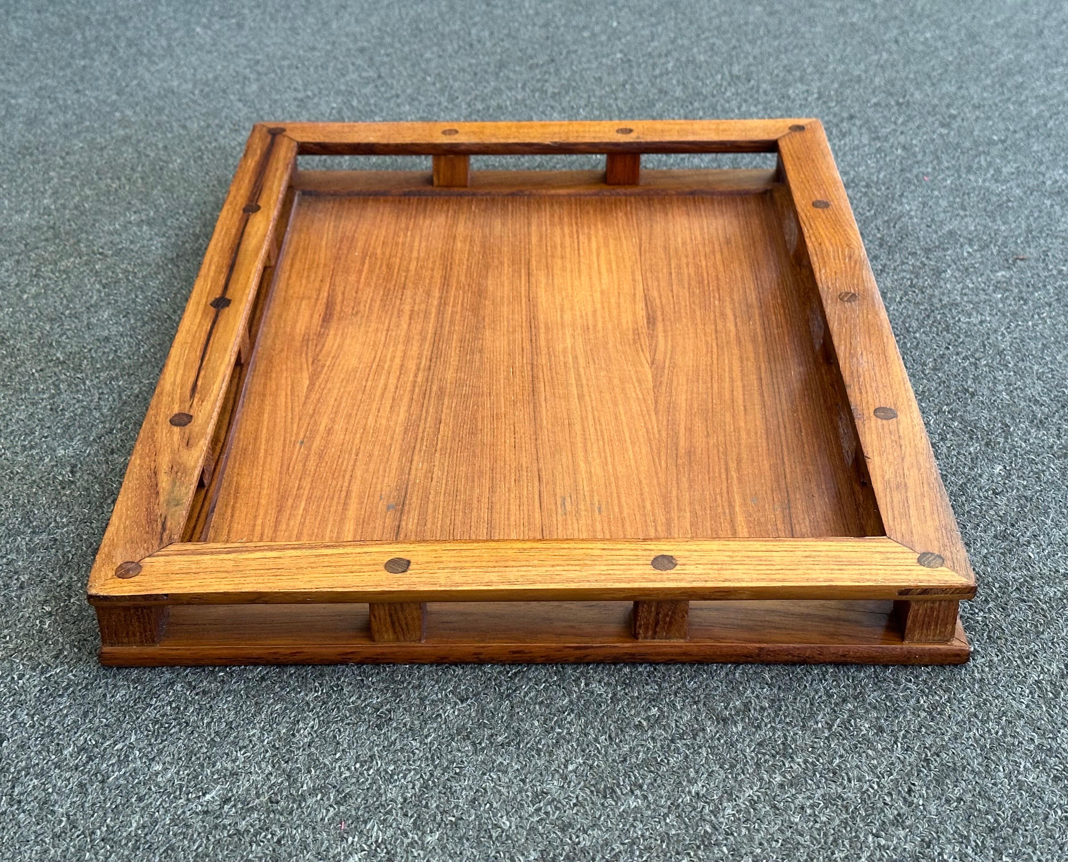 Vintage MCM Teak Serving Tray with Rails by Dansk In Good Condition For Sale In San Diego, CA