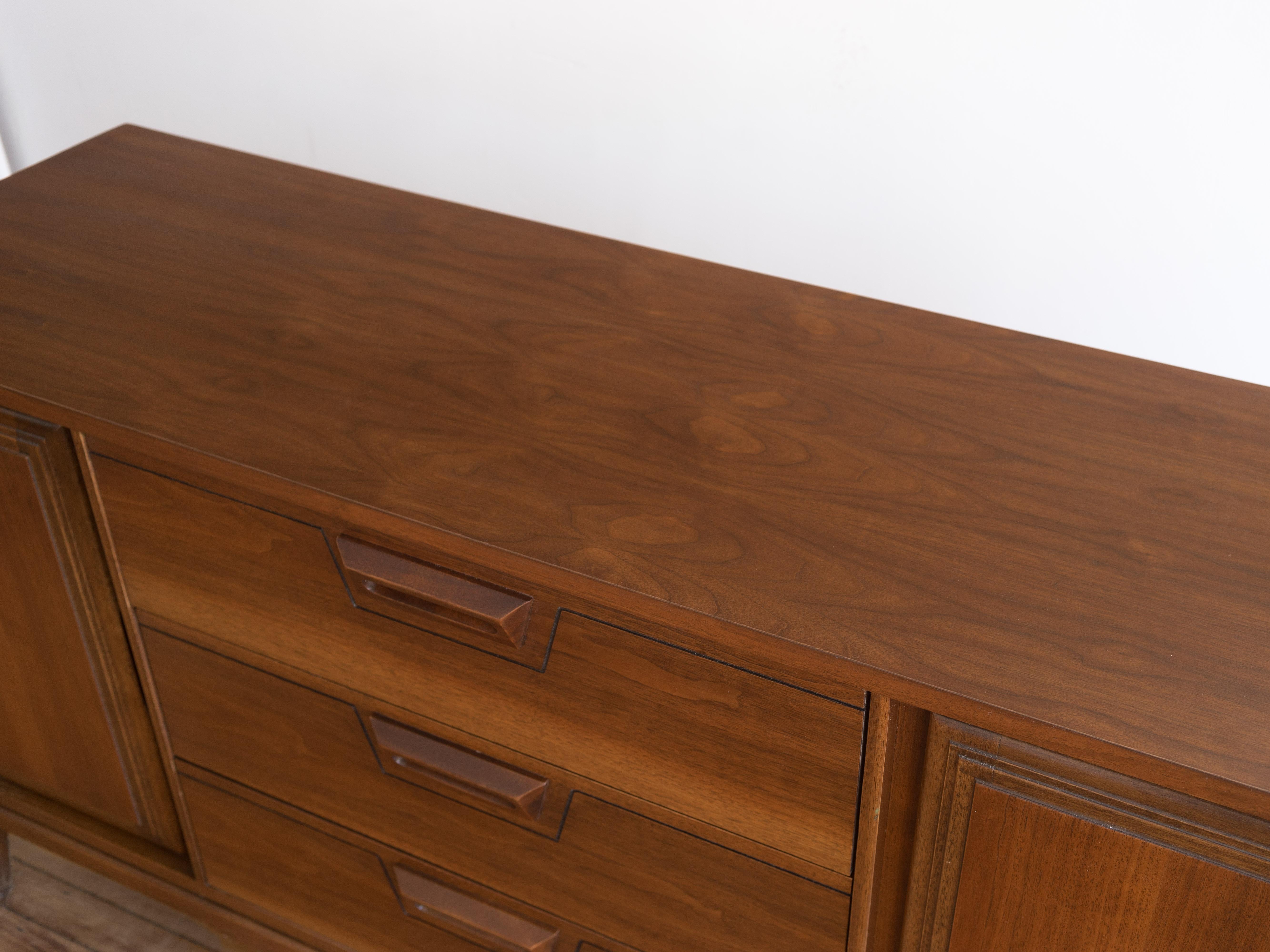 Vintage MCM Walnut Credenza by United 4
