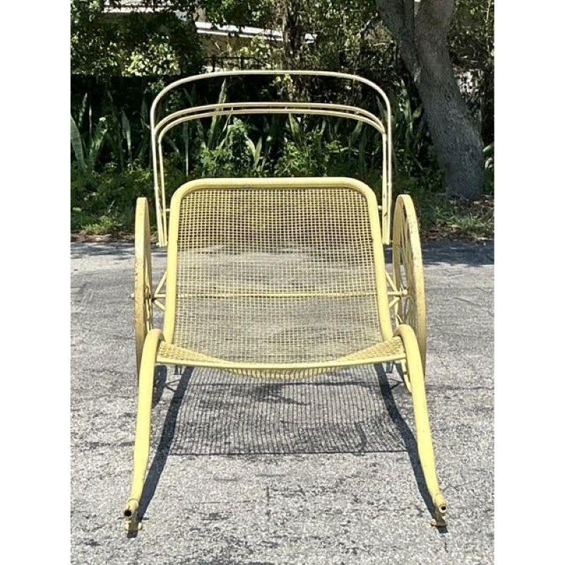 Fer forgé Chaise longue vintage MCM en fer forgé d'après Russel Woodard en vente