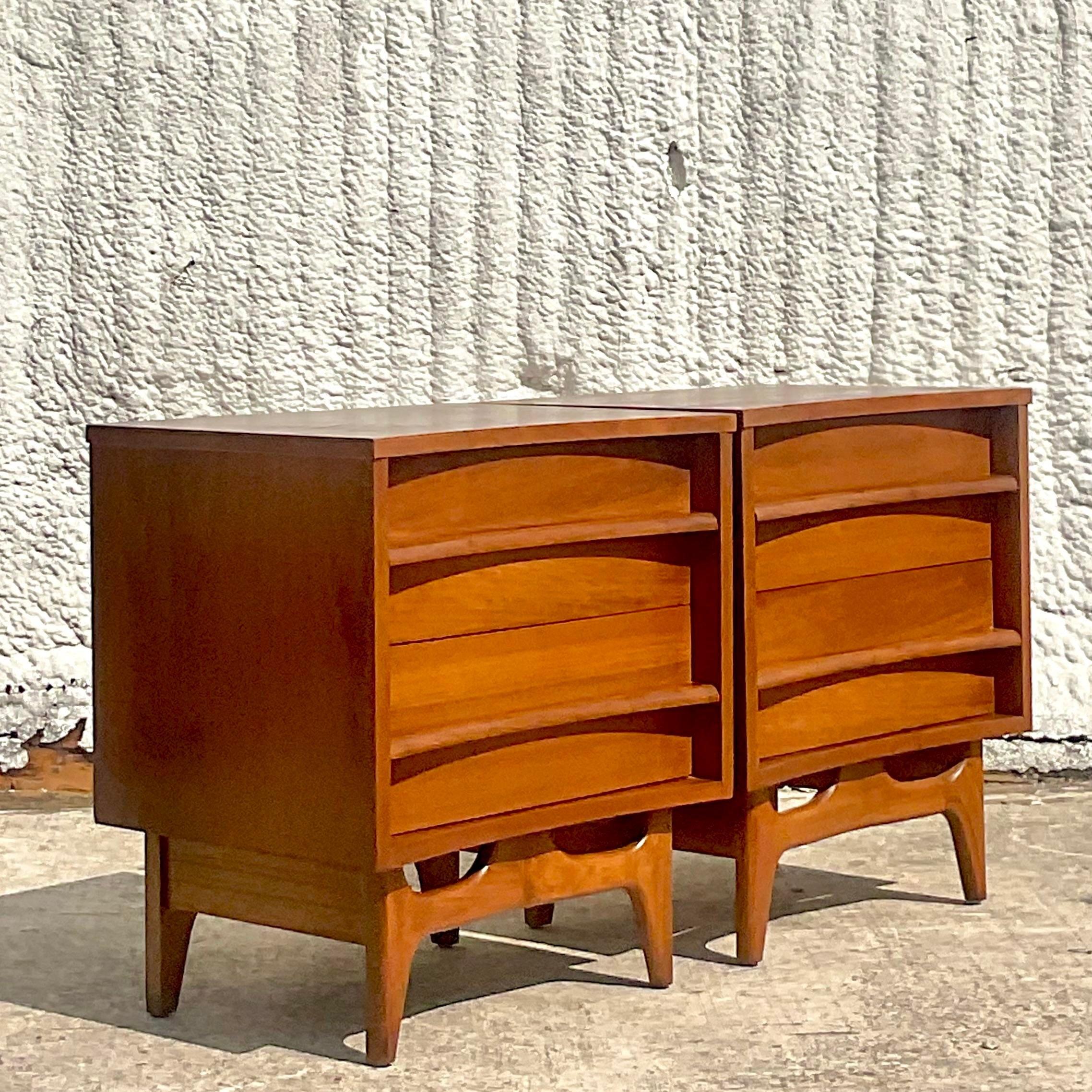 North American Vintage MCM Young Manufacturing Nightstands, a Pair