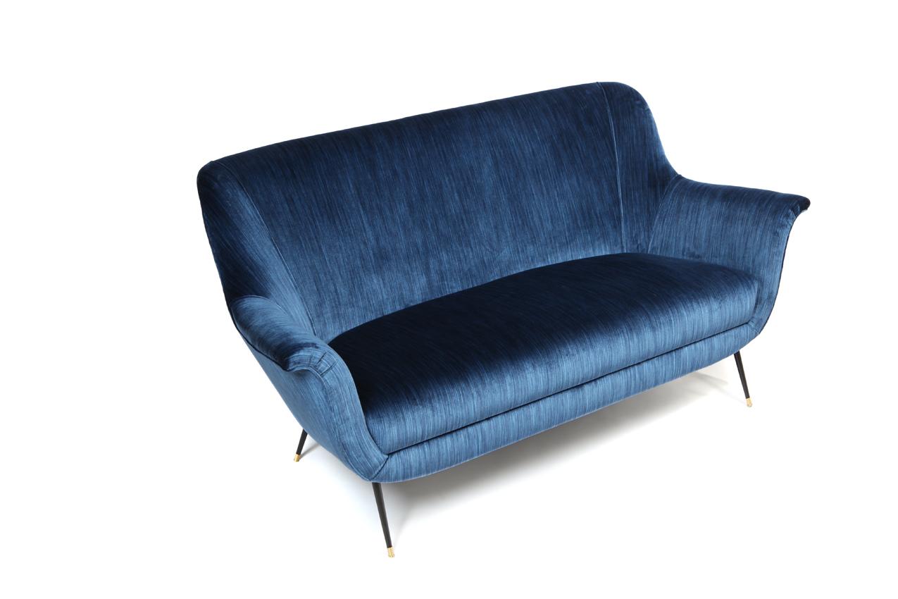 Vintage Midcentury Italian Sofa Upholstered in Blue Silk Velvet In Excellent Condition In London, GB