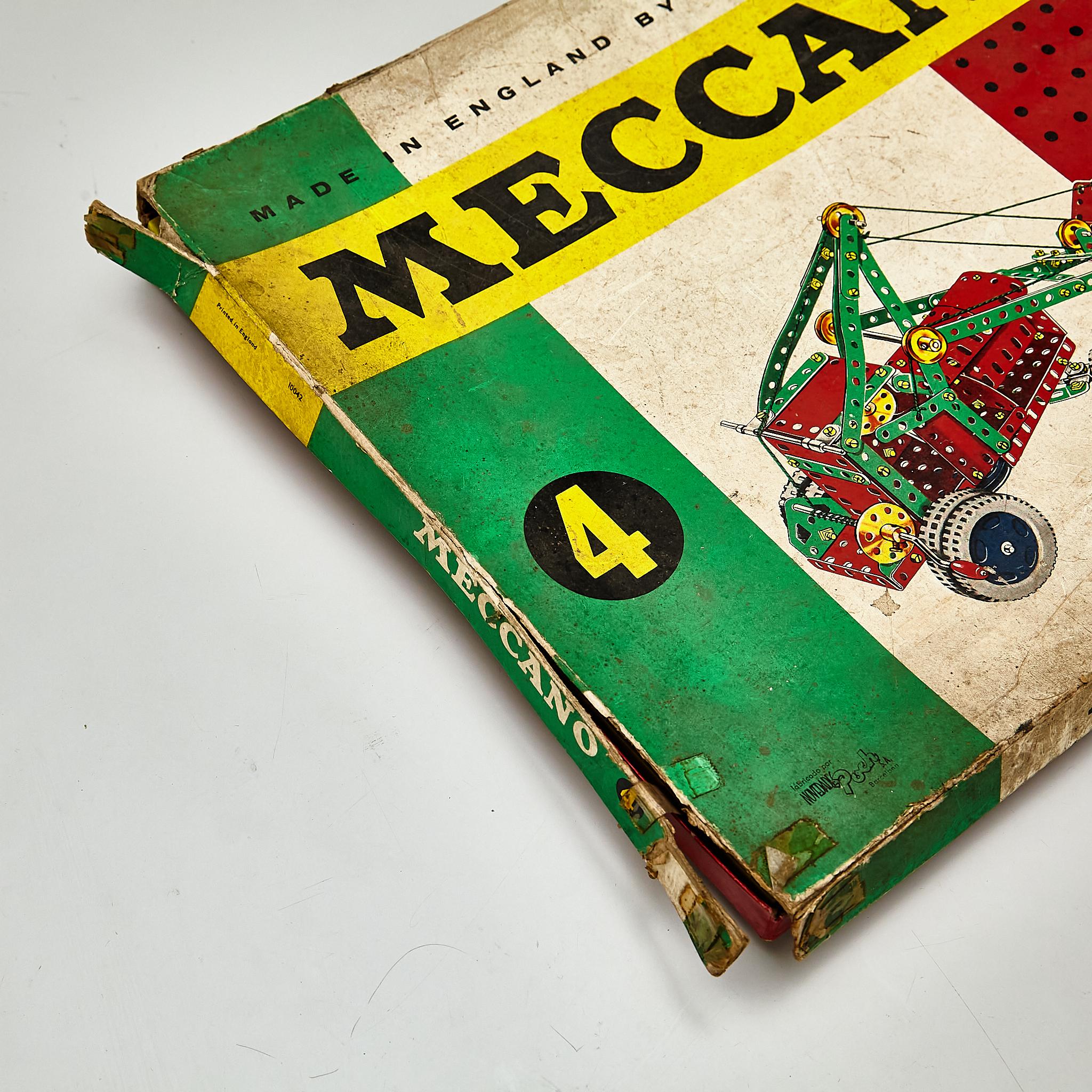 Vintage Meccano Building Game in Original Box For Sale 4