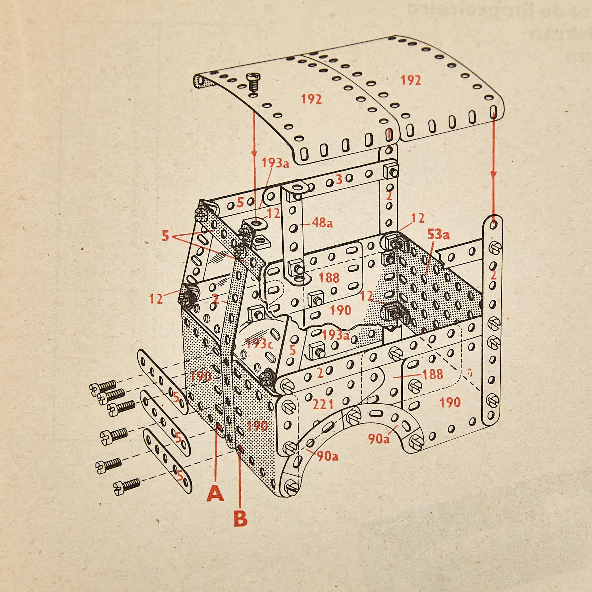 Vintage Meccano Building Game in Original Box In Fair Condition For Sale In Barcelona, Barcelona