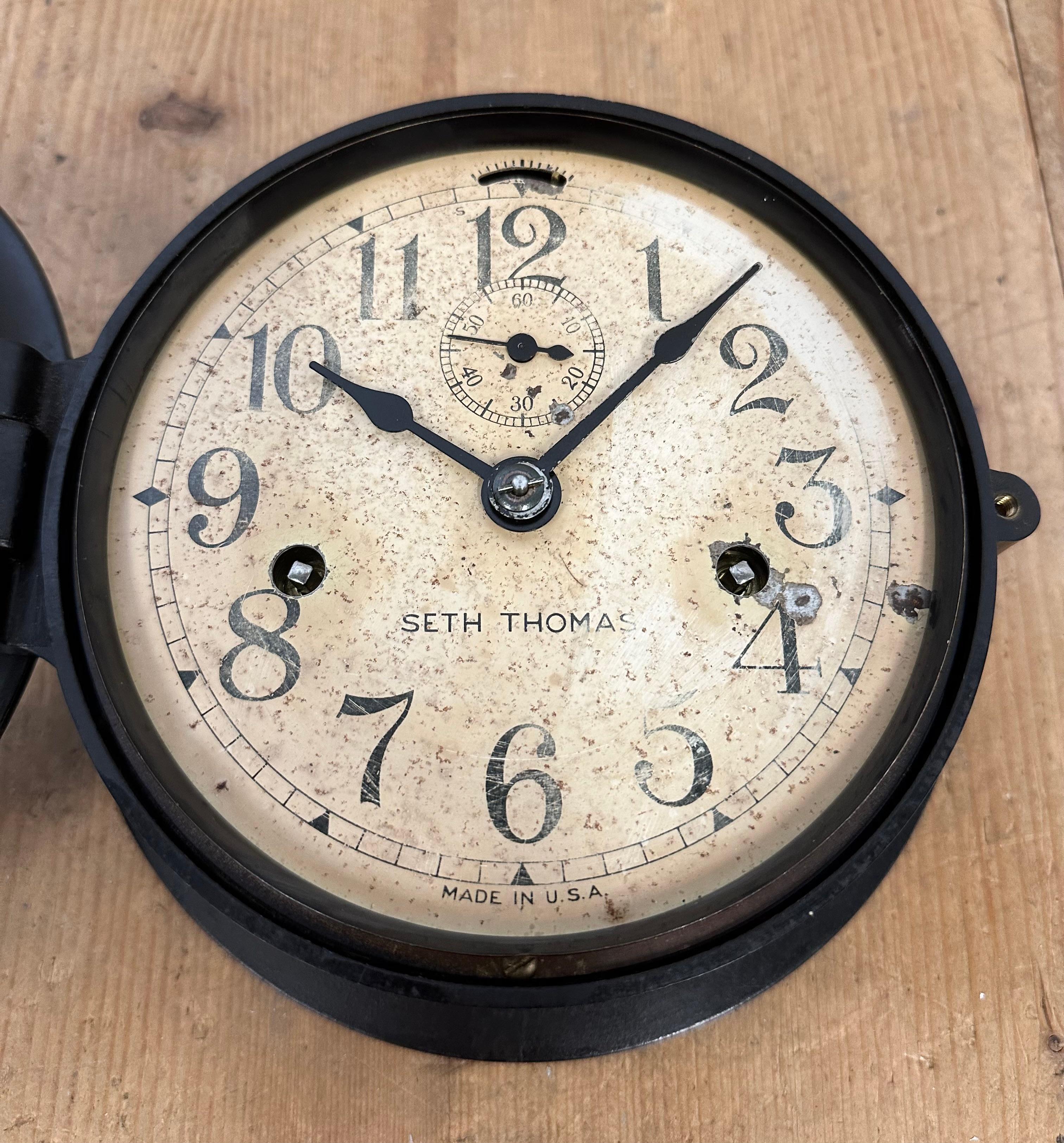  Vintage Mechanical Bakelite Maritime Wall Clock from Seth Thomas, 1950s For Sale 7