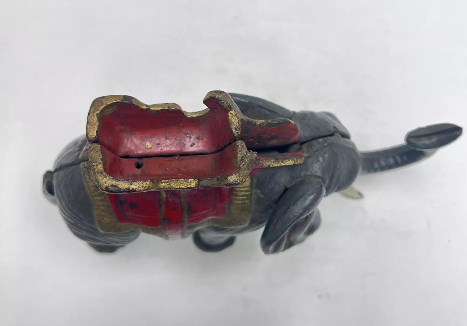 Mechanical Cast Iron Still Bank Circus Elefant Münze Piggy Bank, Vintage (Gegossen)