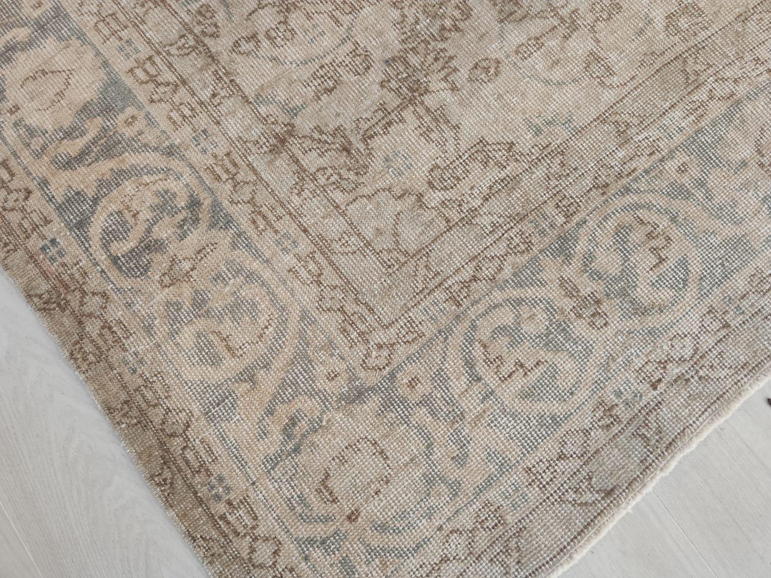 Oushak 7.2x10.8 ft Vintage Medallion Design Rug. Neutral Colors, Handmade Large Carpet For Sale