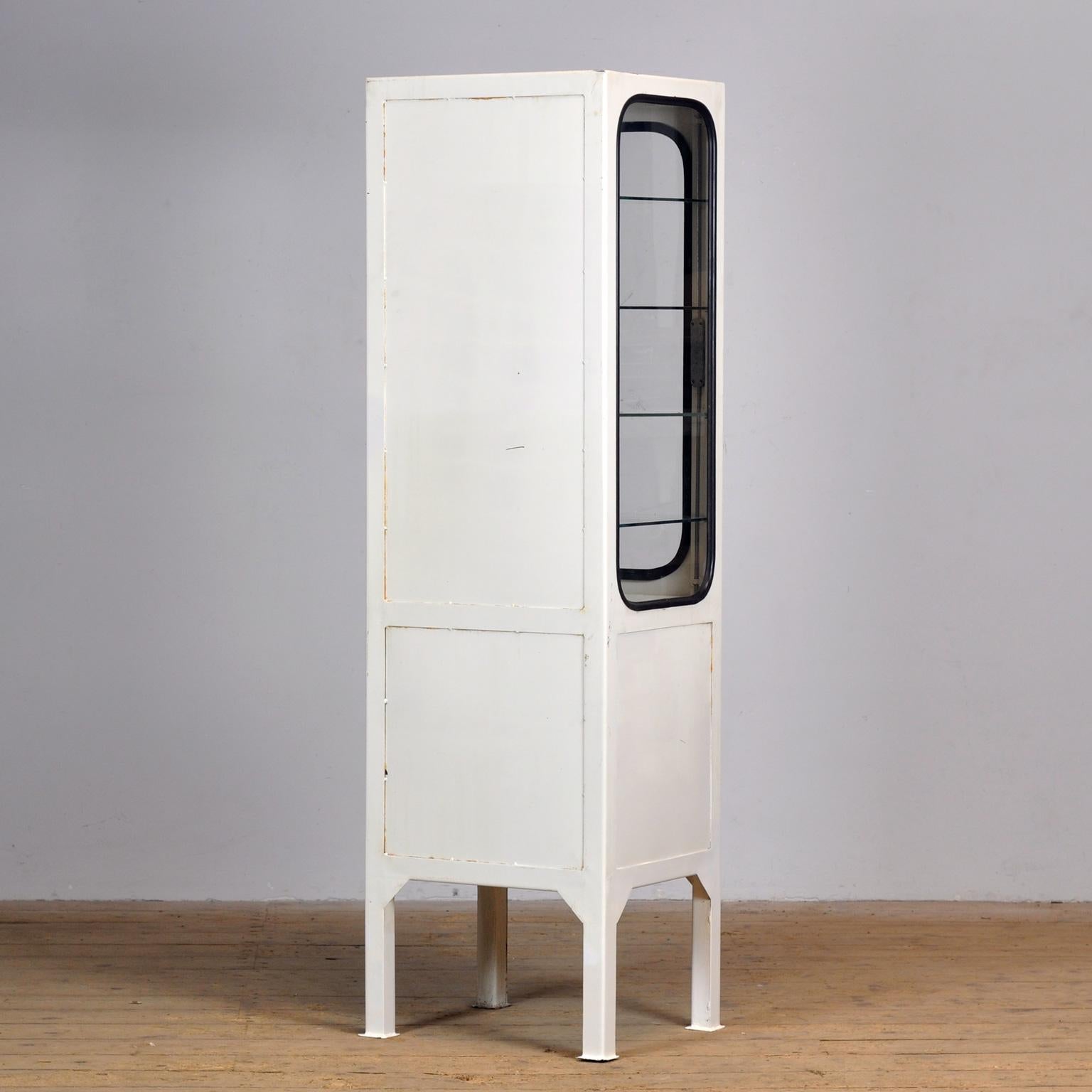 Vintage medical cabinet, 1970’s For Sale 4