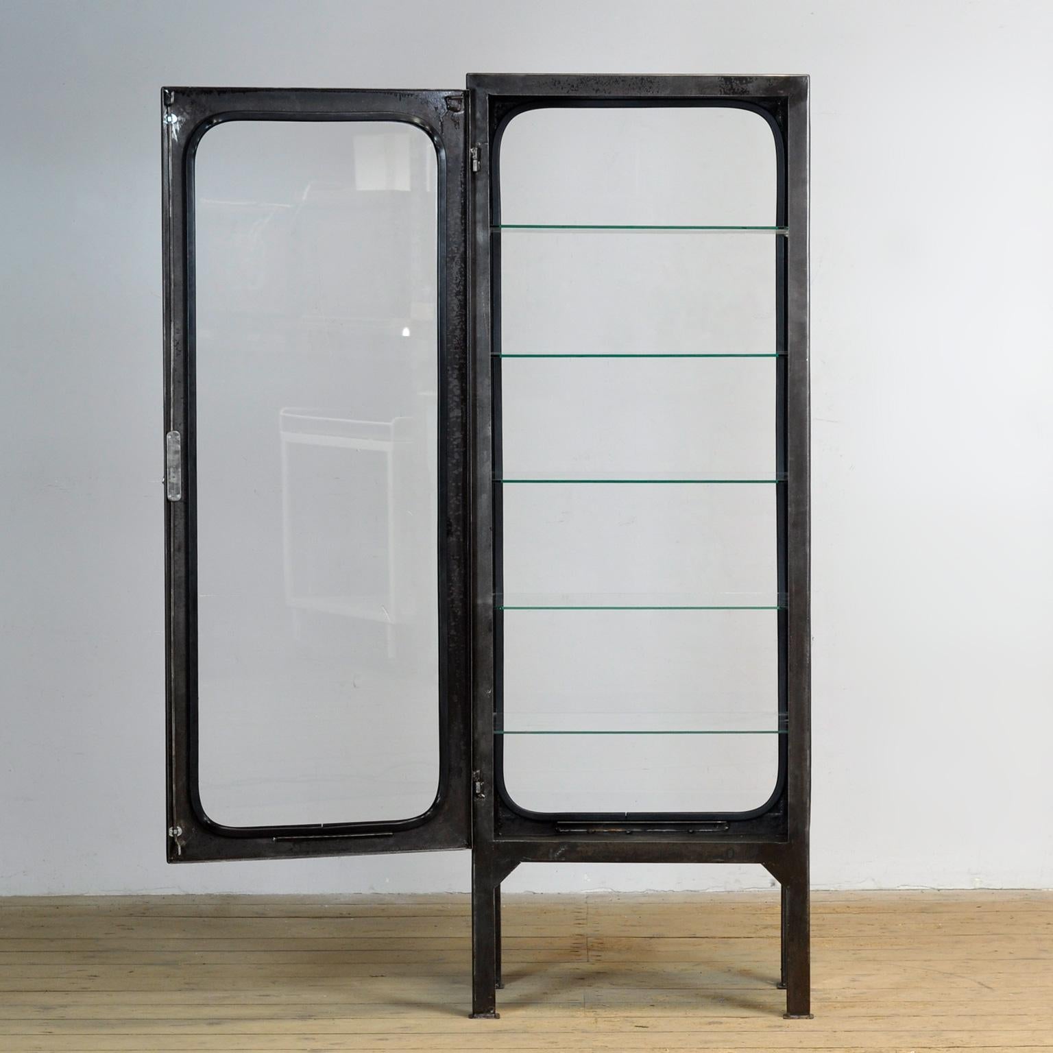Poli Cabinet médical vintage, années 1970 en vente